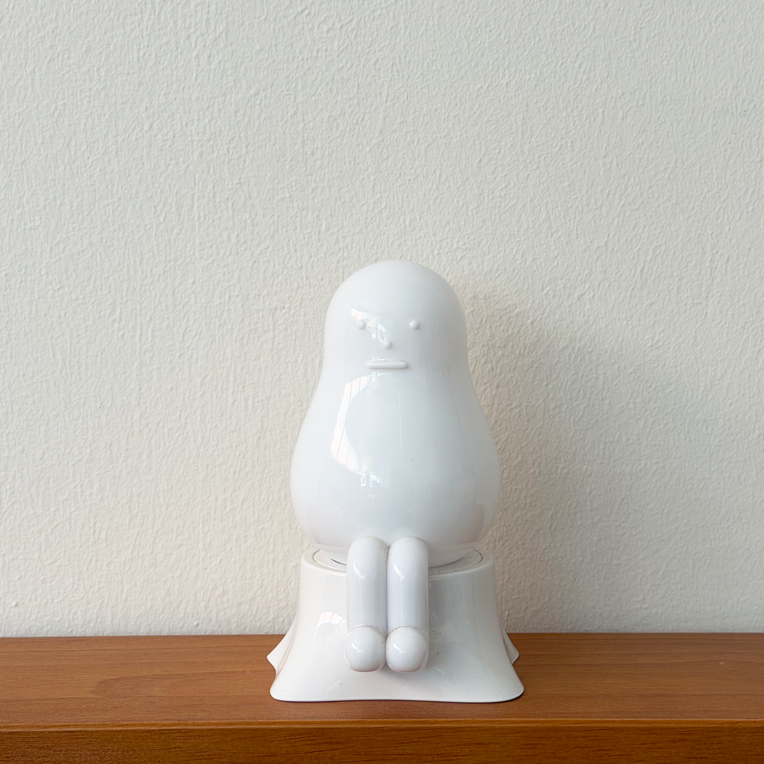 EC_SML Lamp_Pear_01.png