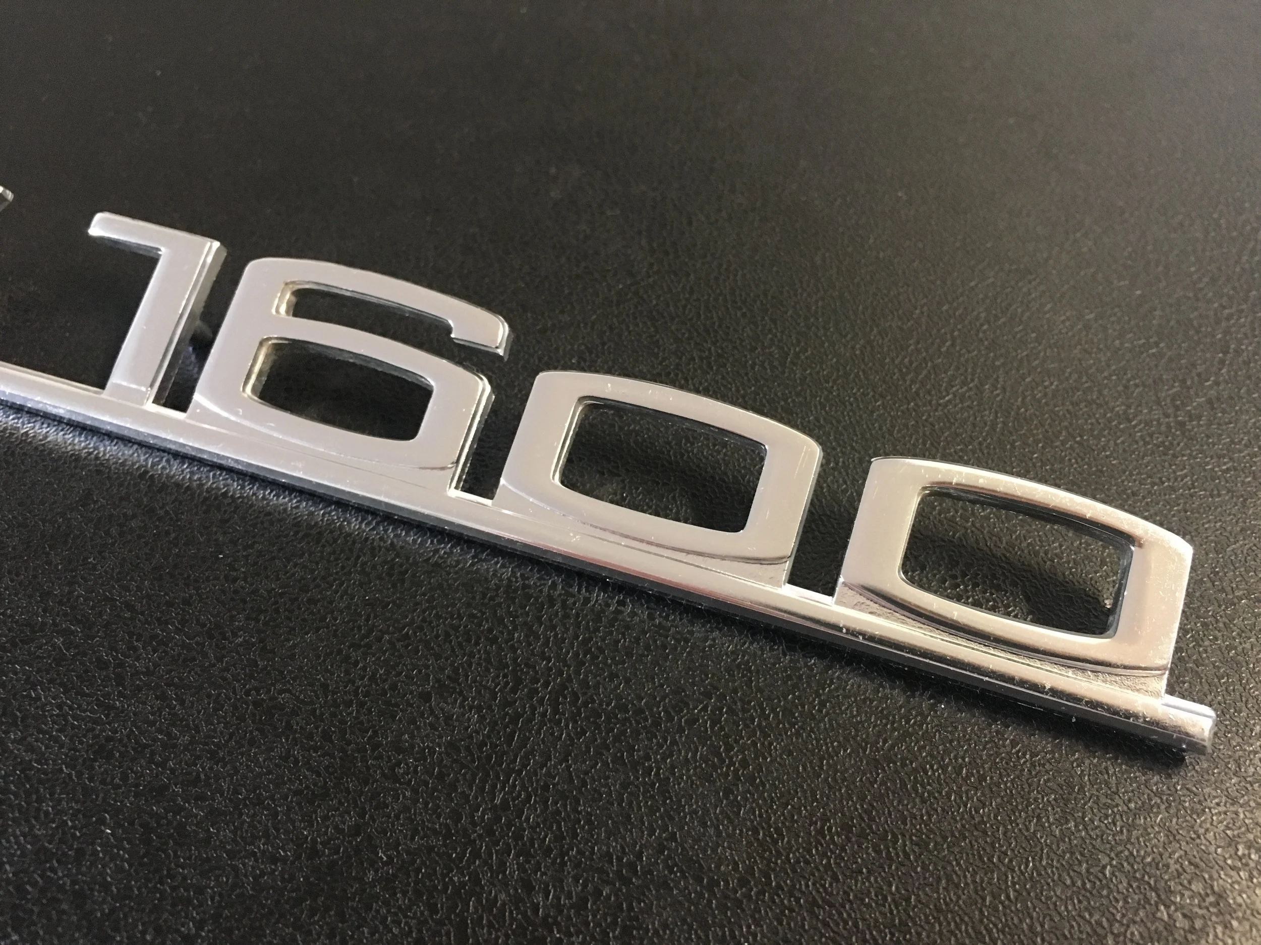 Early 1600 NOS right.JPG