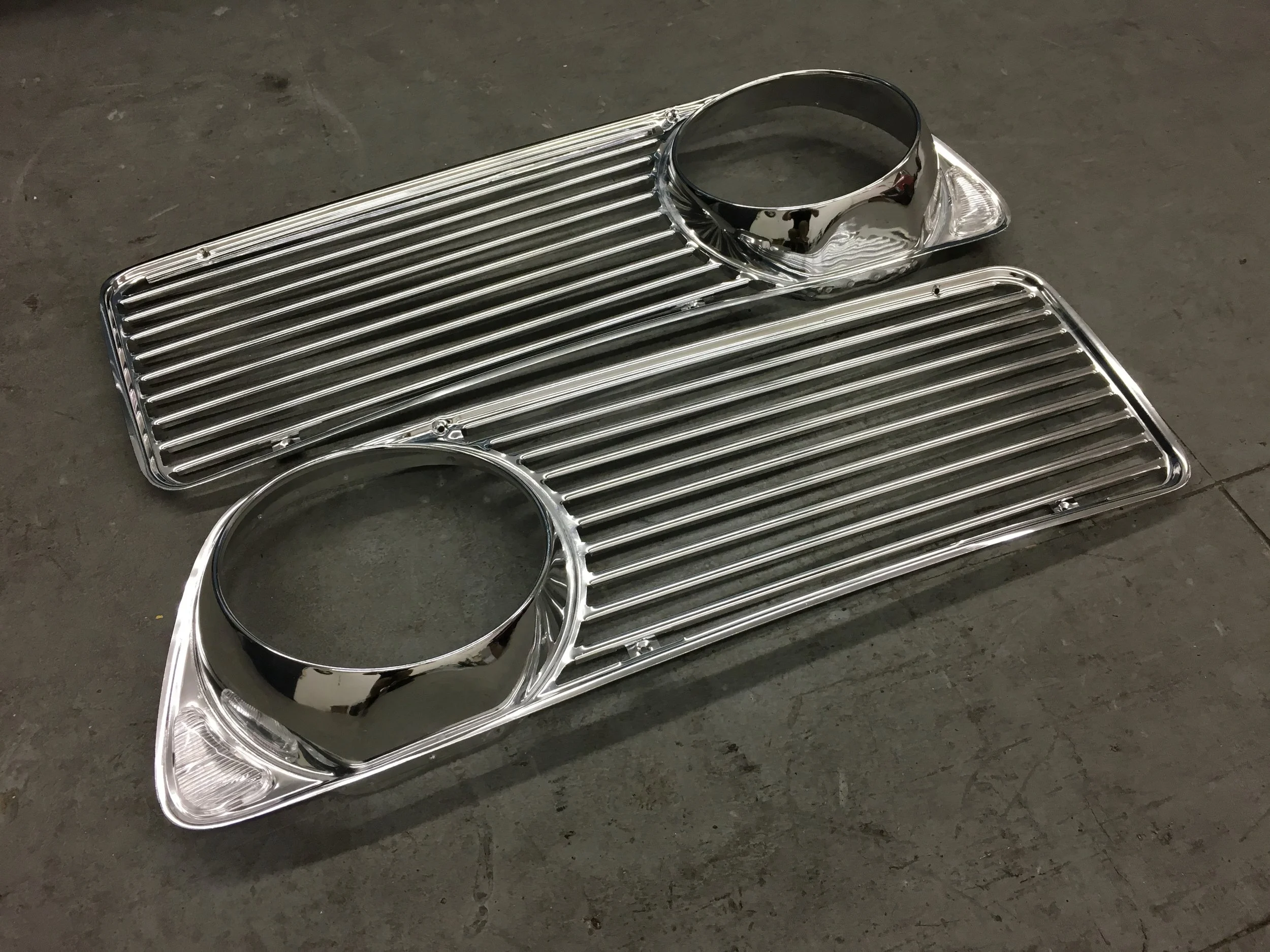 1600 Grille 2.JPG