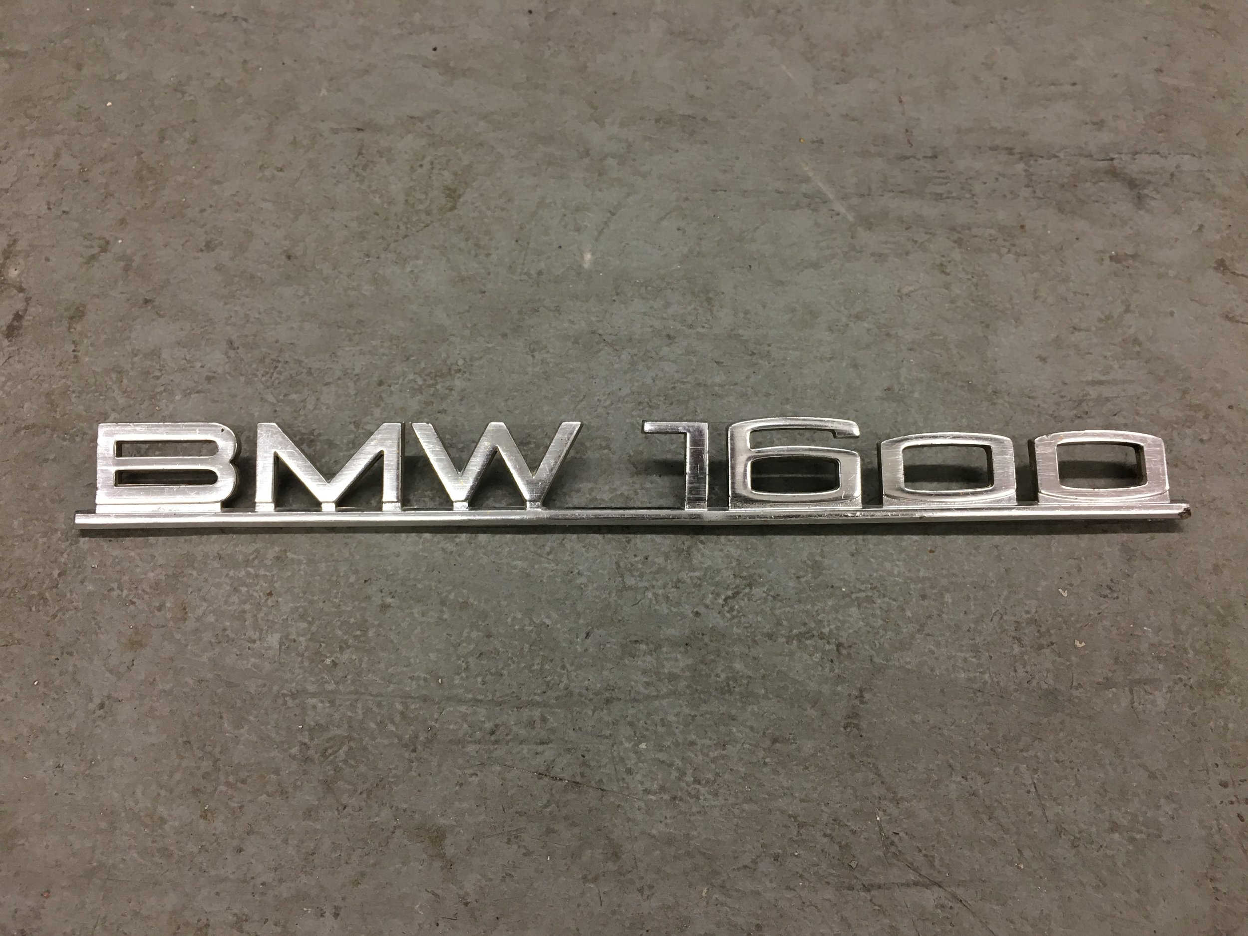 Early BMW 1600 Badge (6.5/10 condition)
