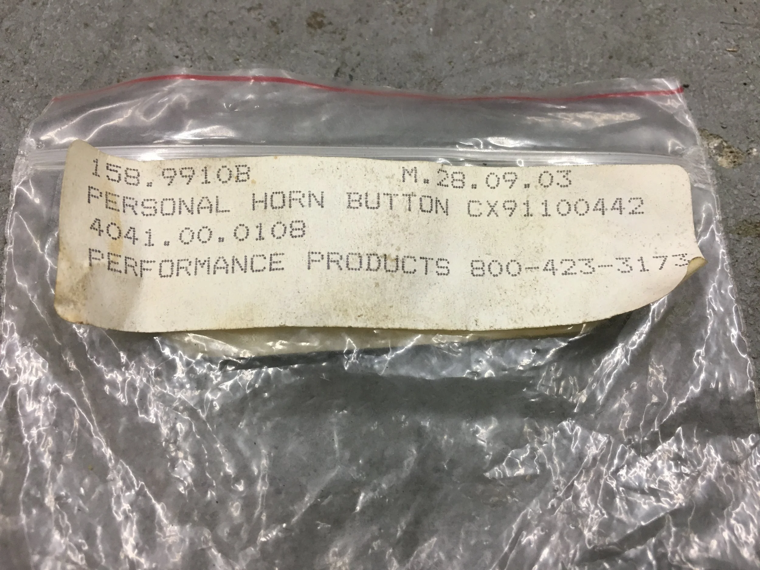 Porsche Nardi Horn Button label 2.JPG