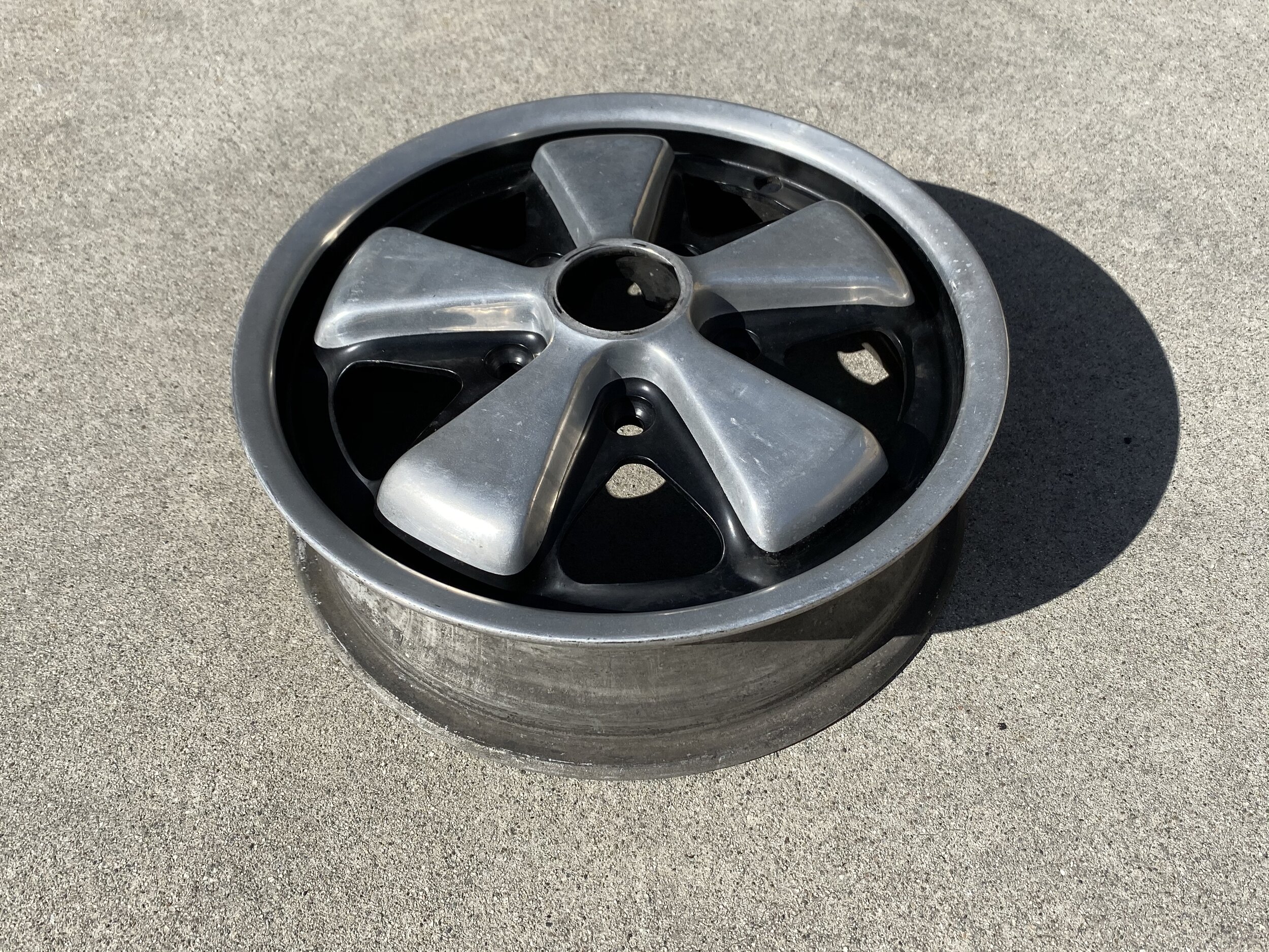 Single 15x4.5" Fuchs wheel from 1967 Porsche 911S