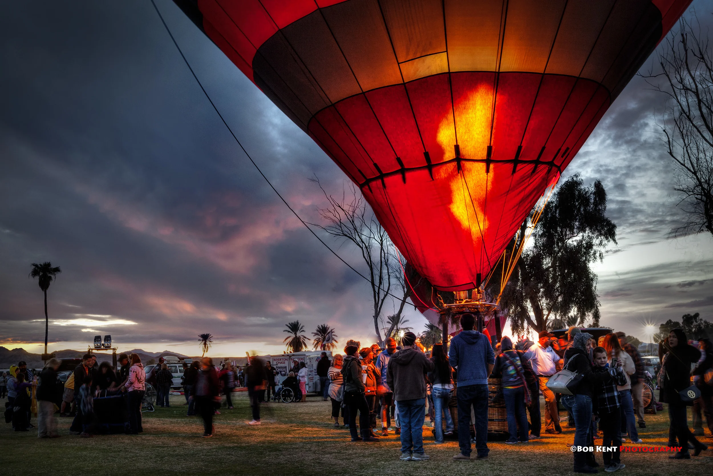 The sky and balloon are competing to see who can produce the best colors!