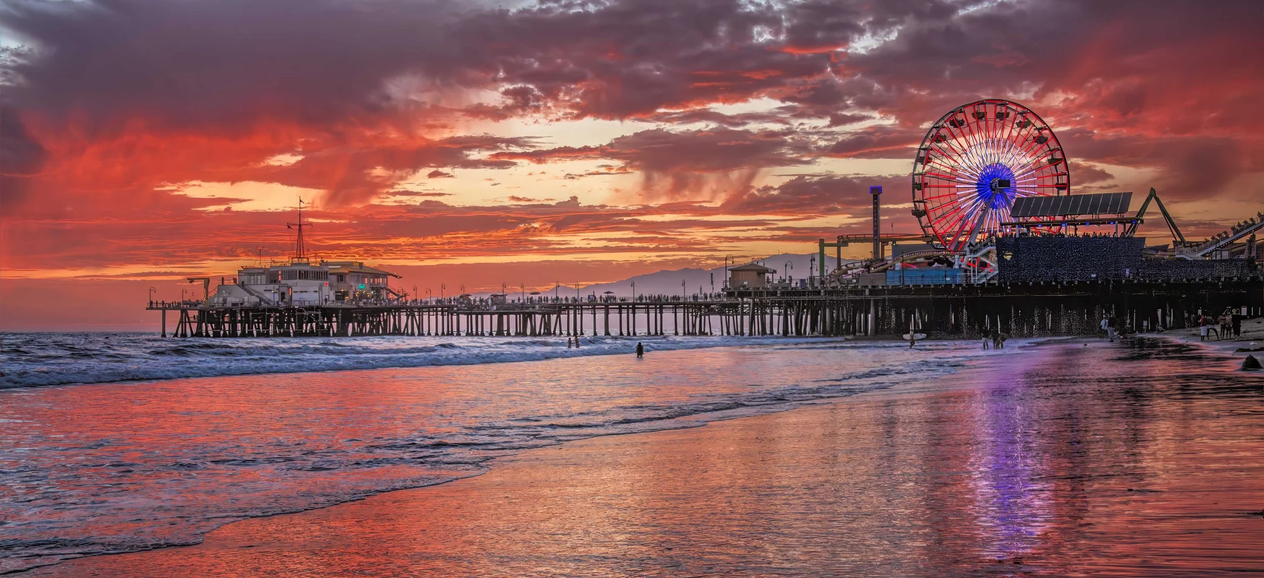 Santa Monica Pier Sunset 6696 Final-topaz V3.jpg