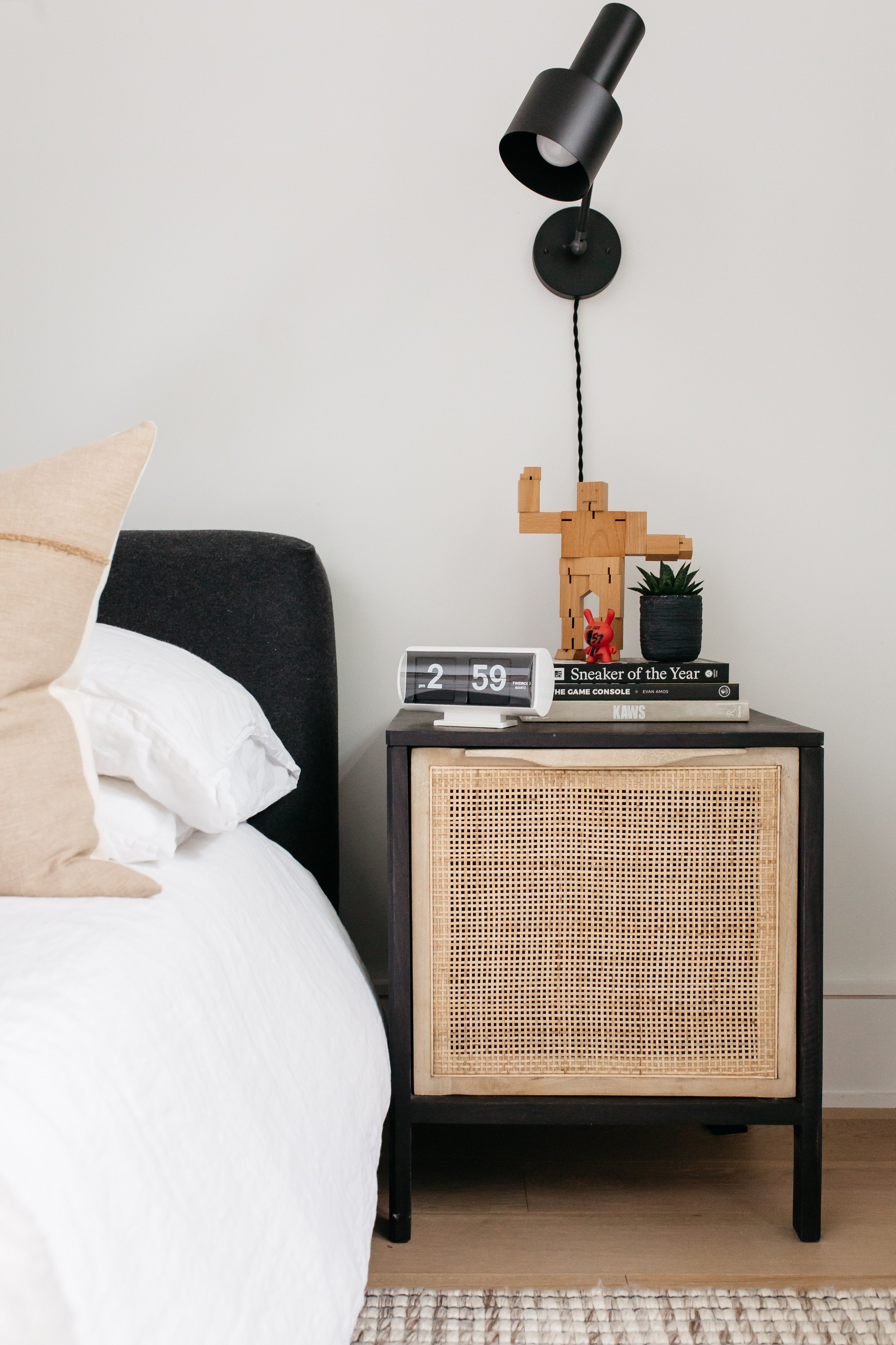 LR- Veronica Ng- Annex Bedroom- July 2021-35.jpg