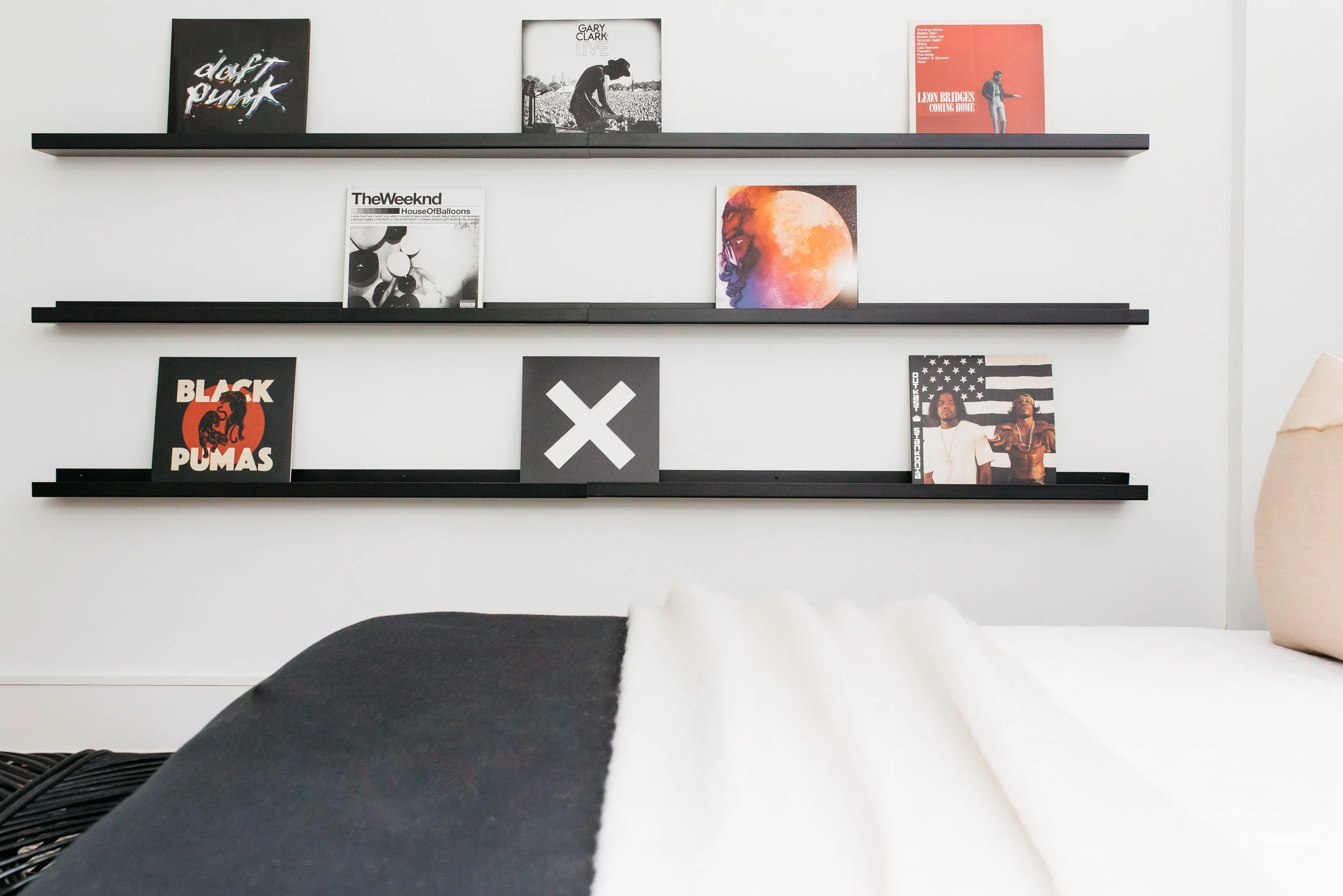 LR- Veronica Ng- Annex Bedroom- July 2021-42.jpg