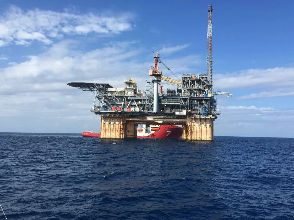 Oil rig