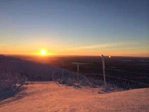 Midday sun in Ruka