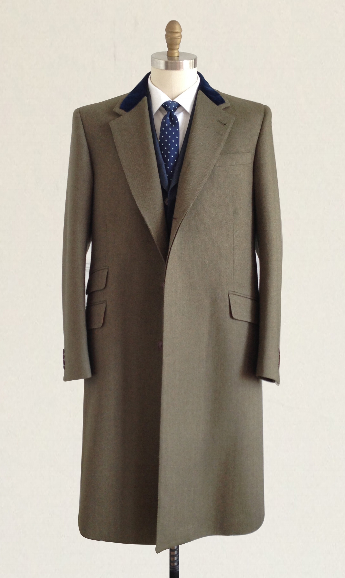 Reeves coat with moleskin colar.jpg