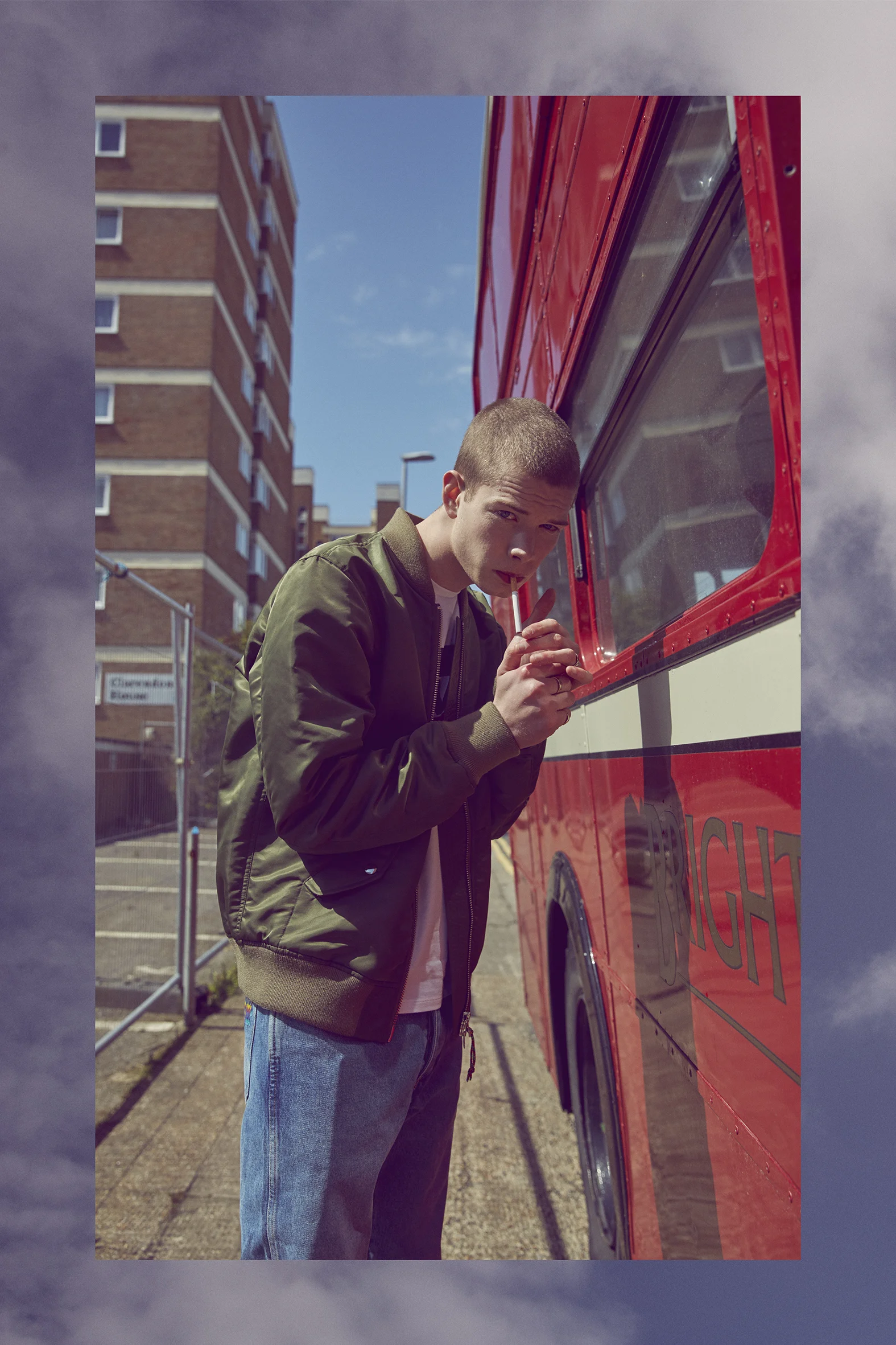 BUS_STOP_look_17.jpg