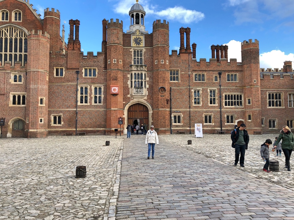 D Hampton Court.jpg