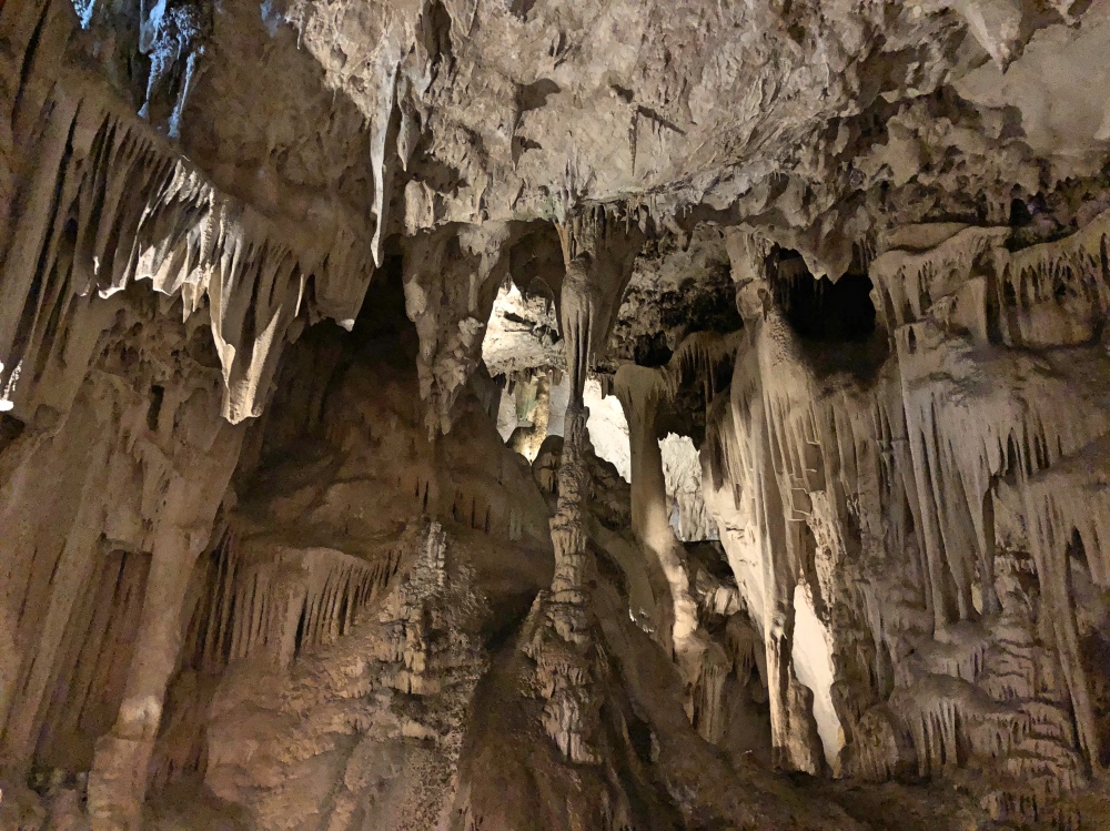 N caves 1.jpg