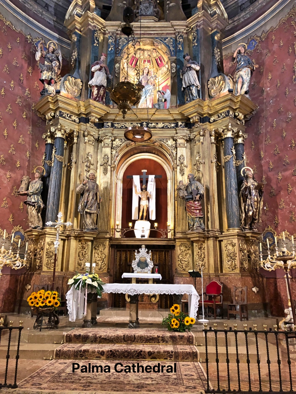 Palma cathedral int.jpg