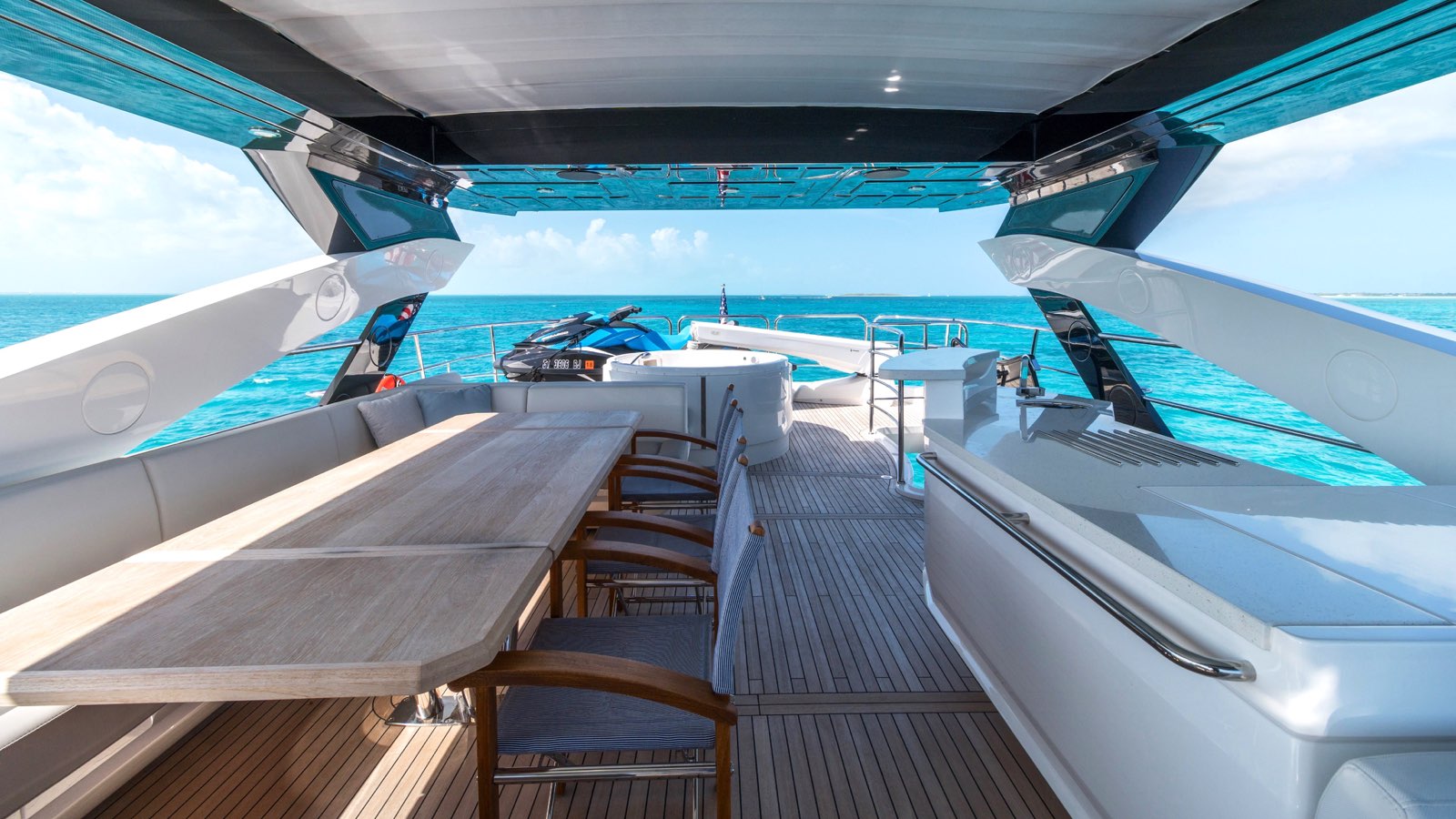 Enterprise_charter_yacht_iyc_flybridge_view_aft.jpeg
