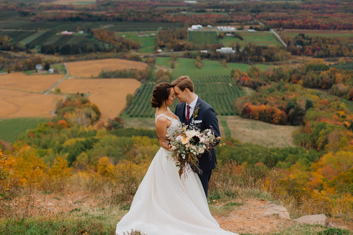 OLD ORCHARD INN ANNAPOLIS VALLEY FALL WEDDING — Dave and Pring Photography