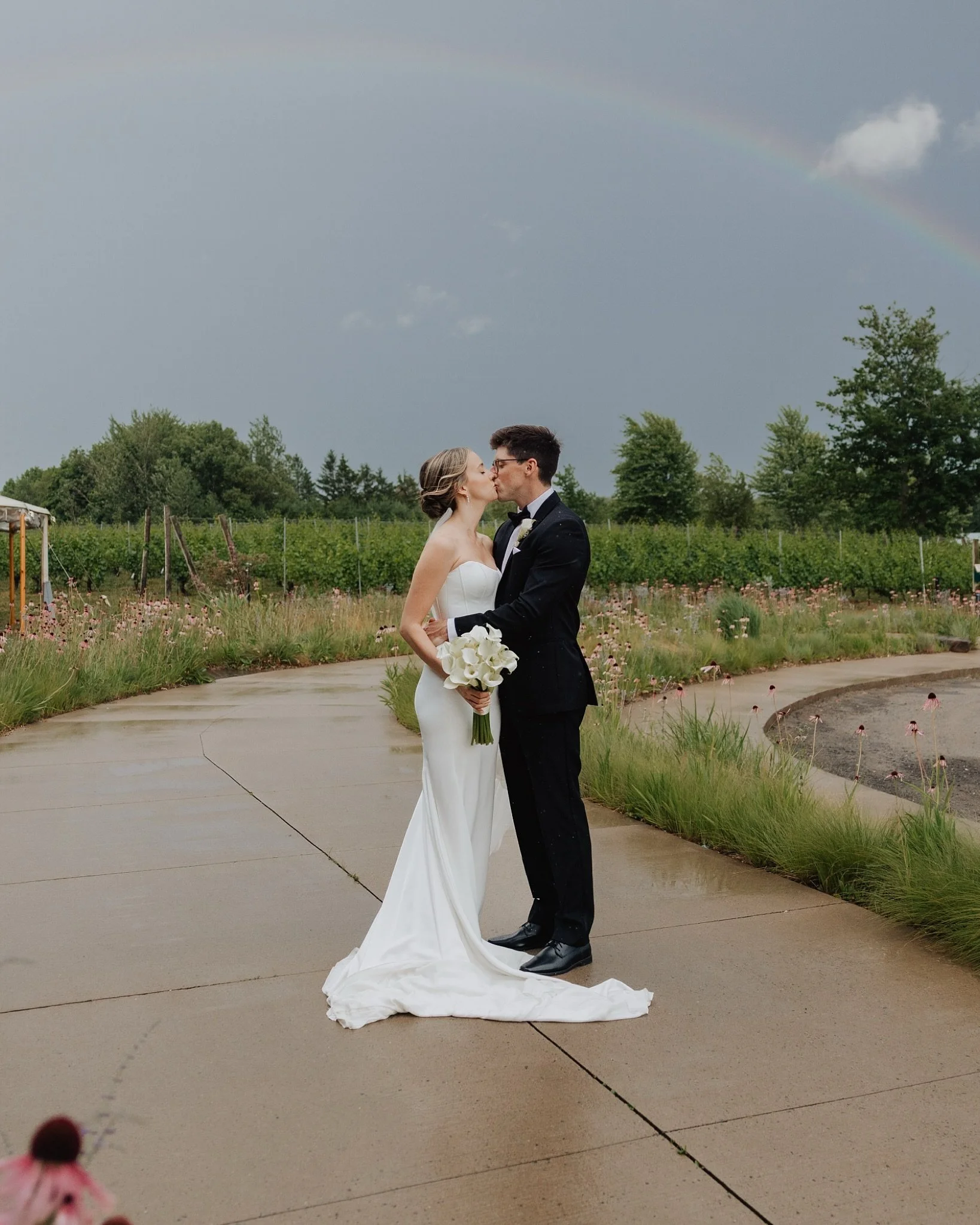Last week gave us sunshine, rain, one of the most beautiful sunsets, and even a rainbow. But the best part was getting to spend the day with one of the sweetest and kindest couples we&rsquo;ve ever met.
.
They travelled from out of town, brought all 