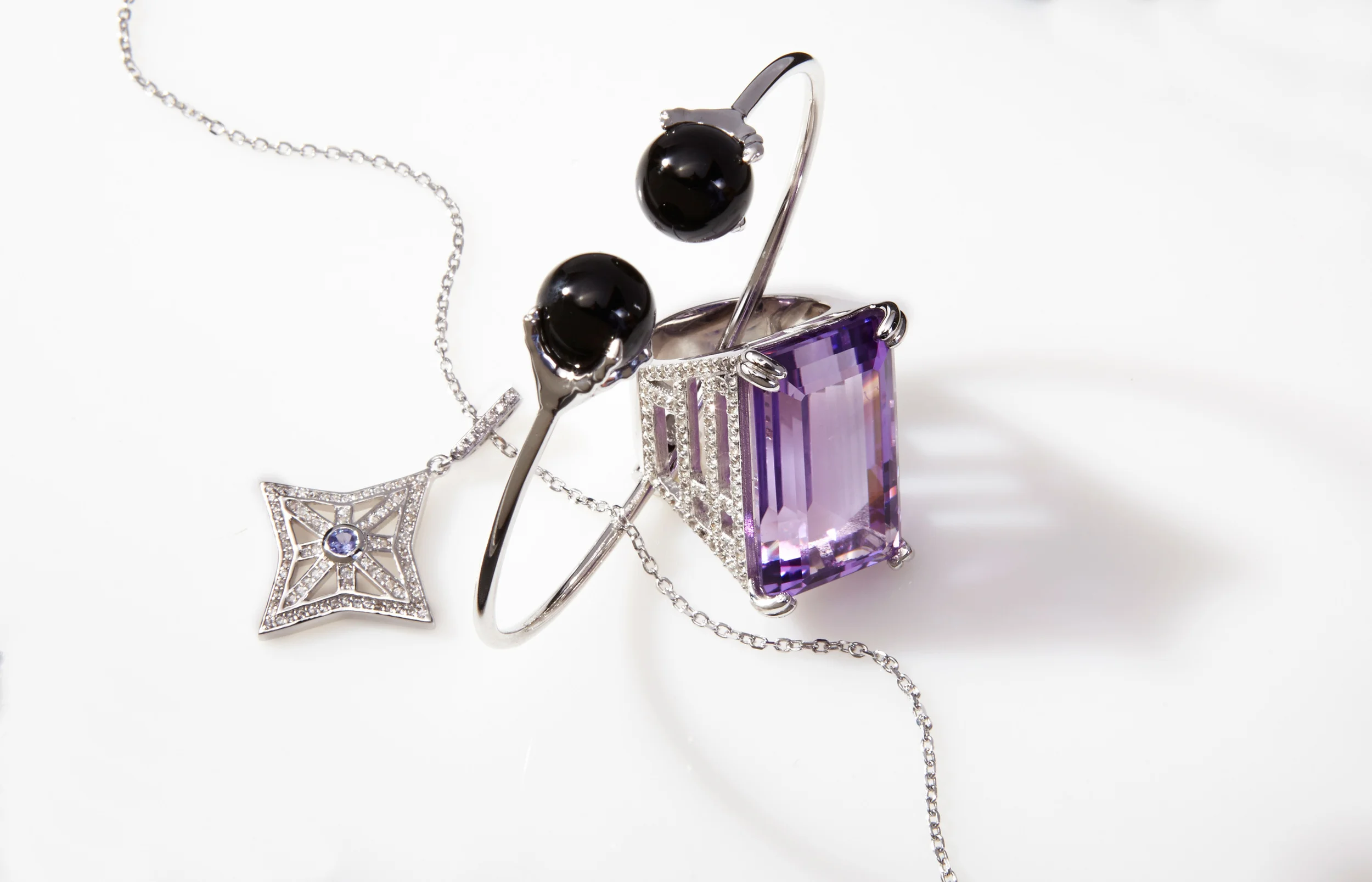 DG5649_0002_Feature_Jewelry_Mateo_Bijoux_Gem_Week.jpg