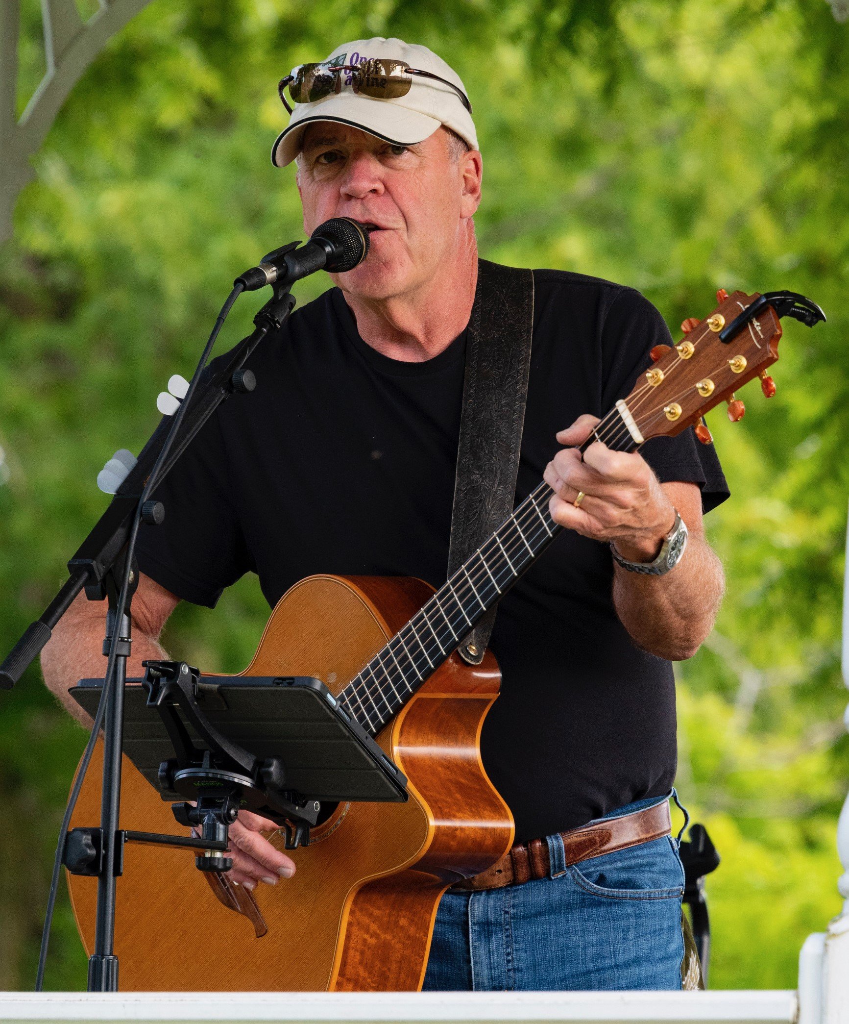 Saturday Acoustics w/ Ed Tatum