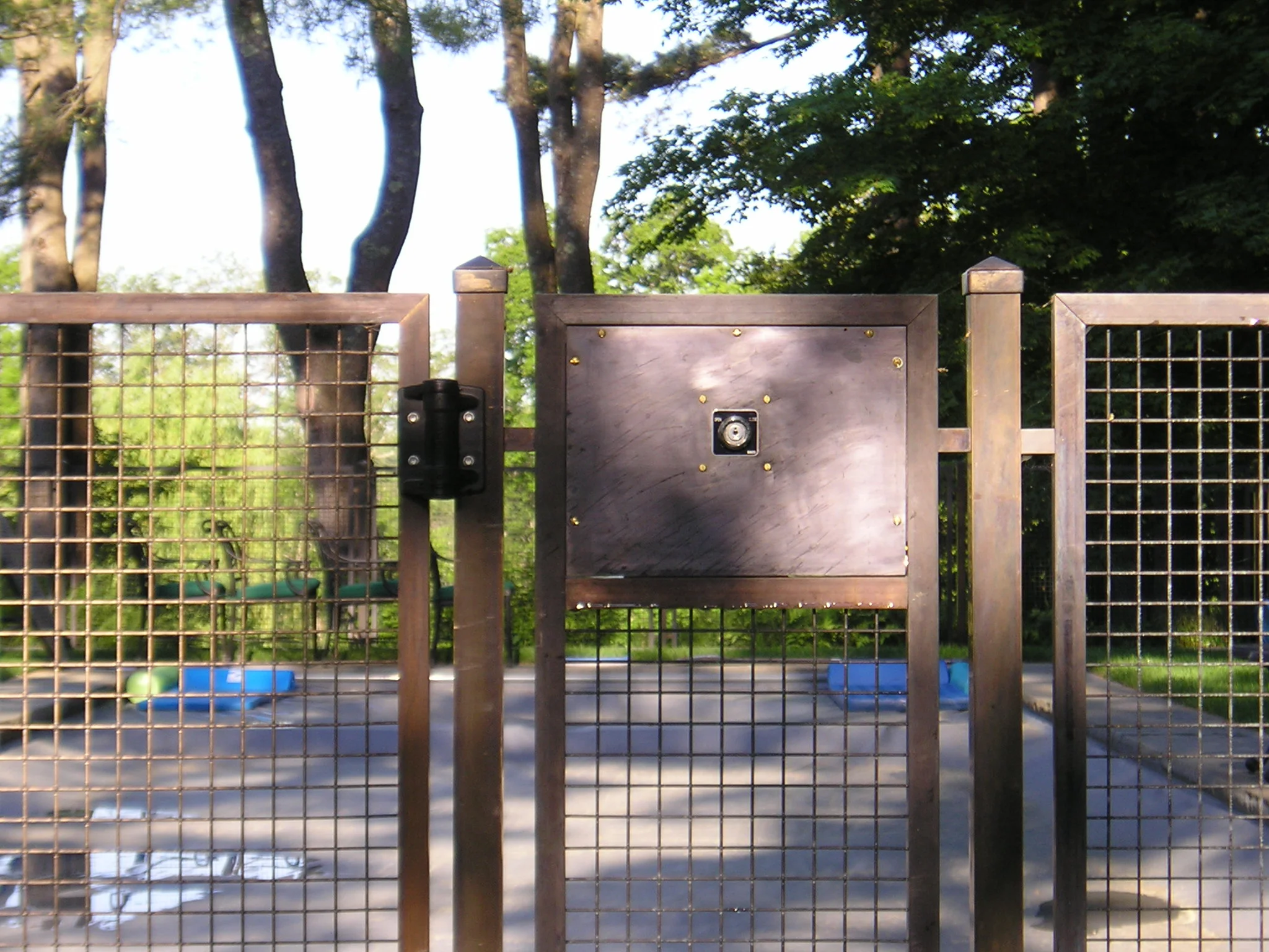 Pool Fence, Finished 001.jpg