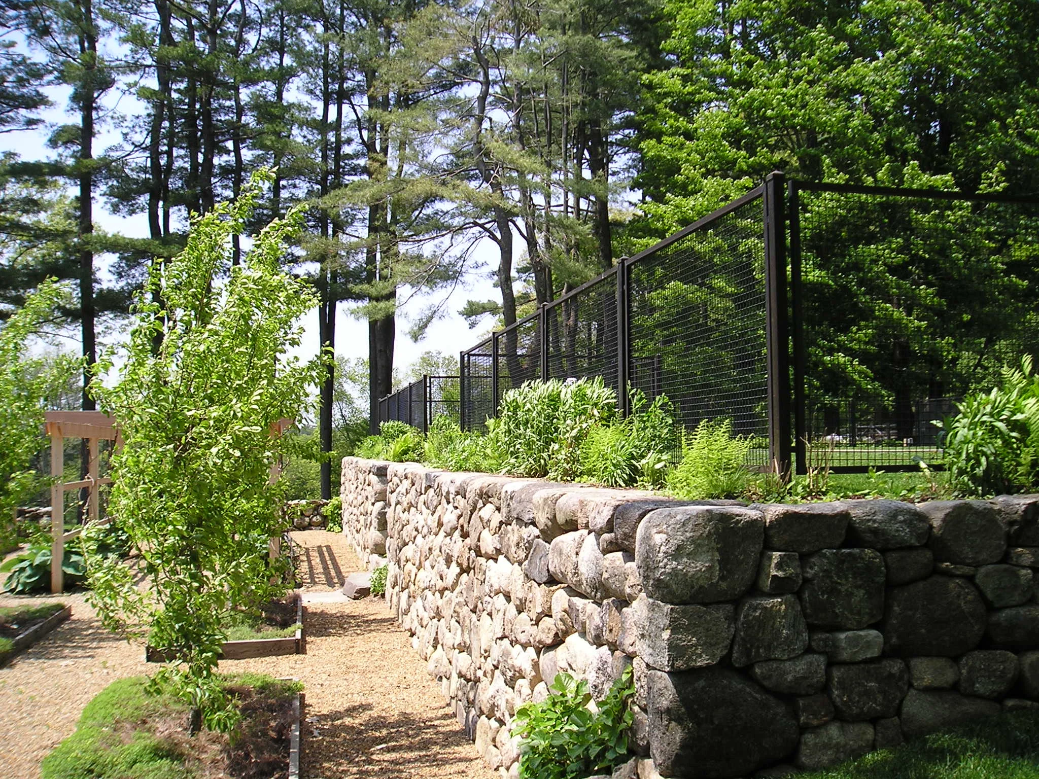 Pool Fence Completed 002.jpg