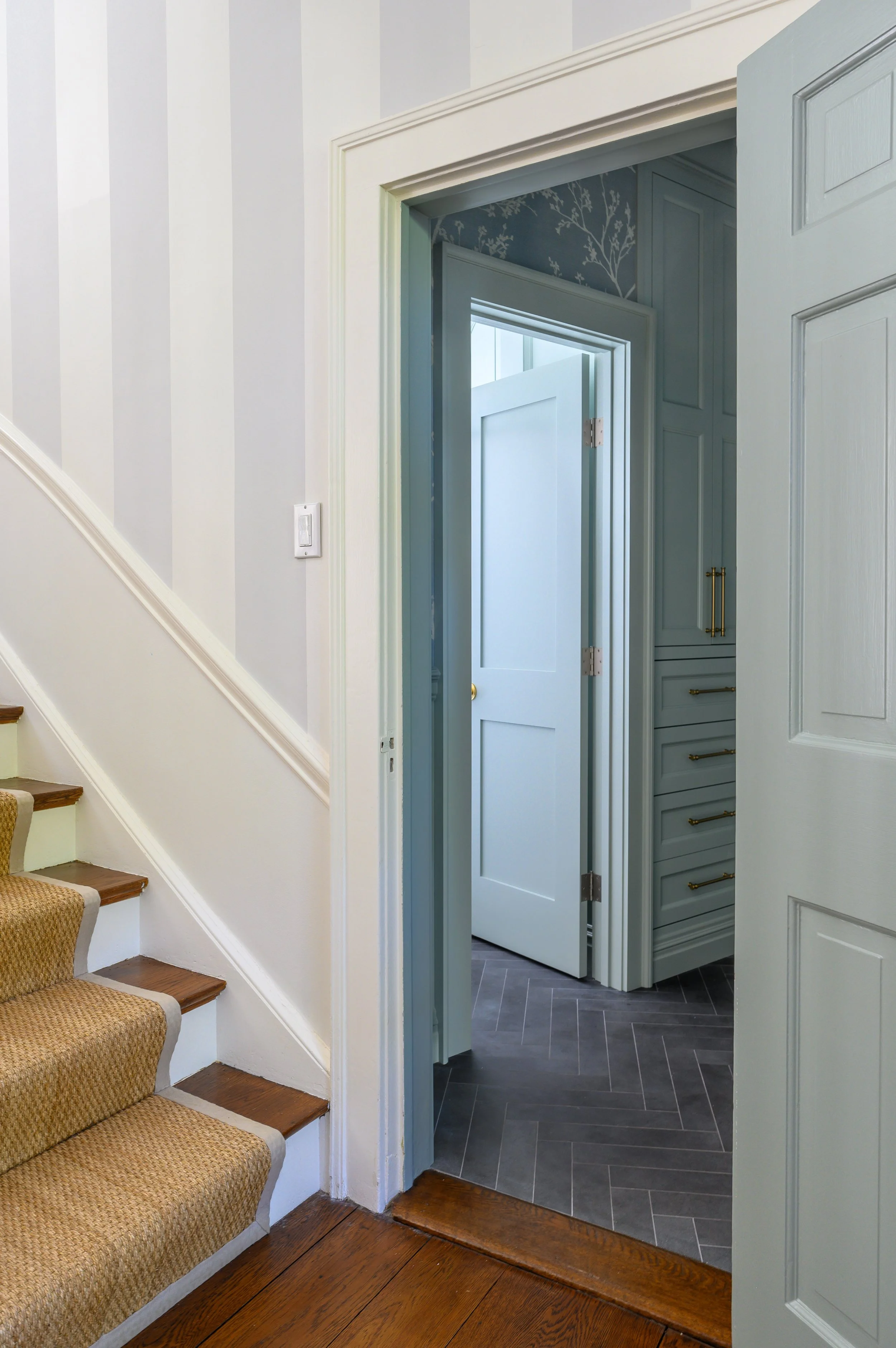 02 Mudroom looking in from foyer.jpg