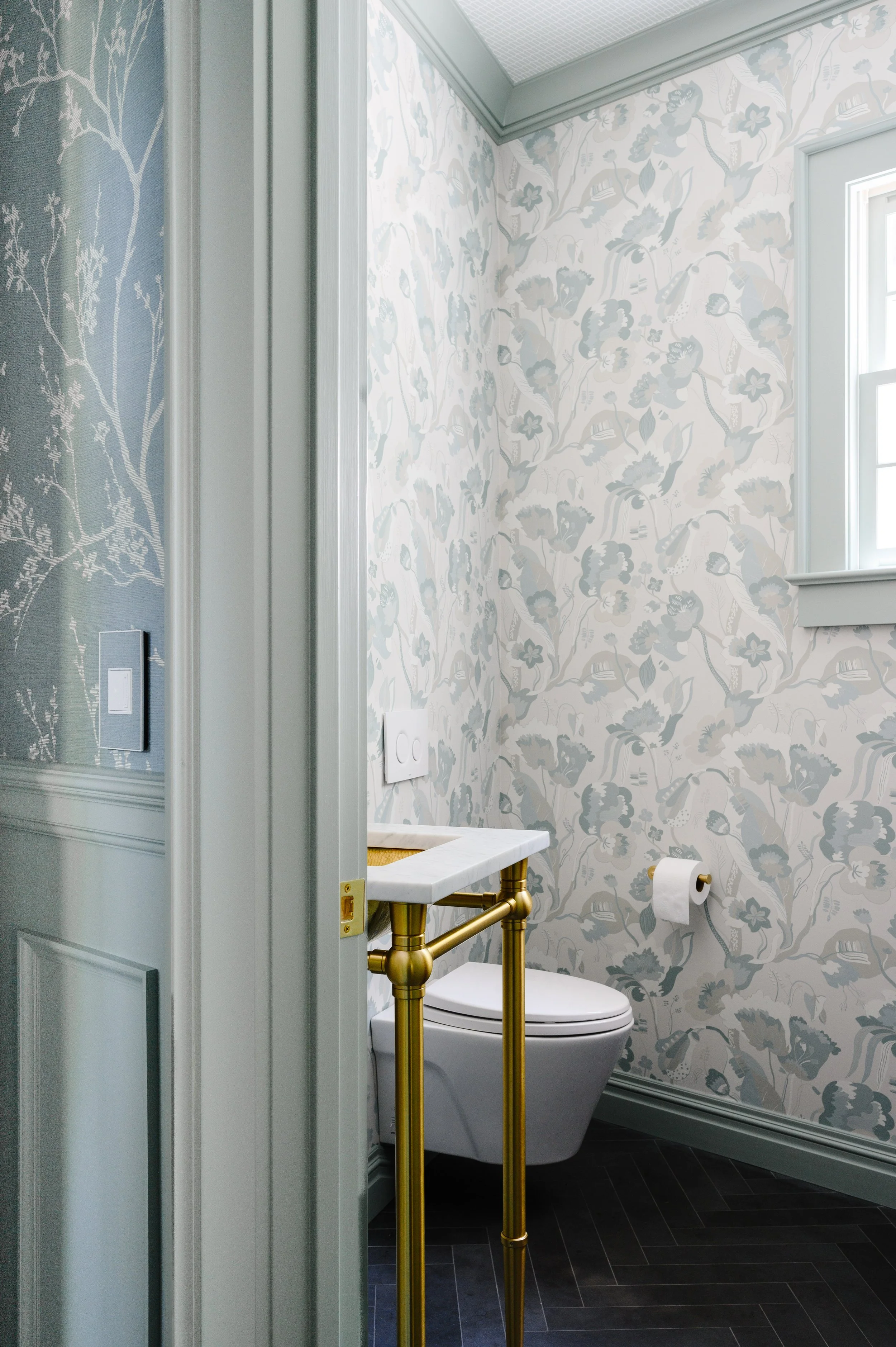 05 View into mudbath showing  combination of 3 different wallpapers.jpg