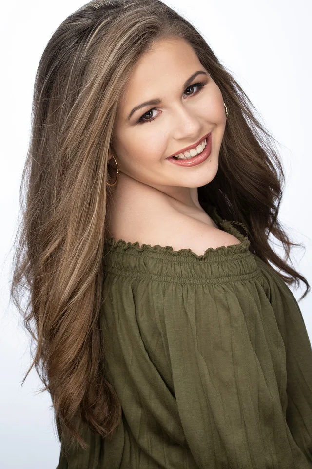 Taylor Lambert 3.jpg