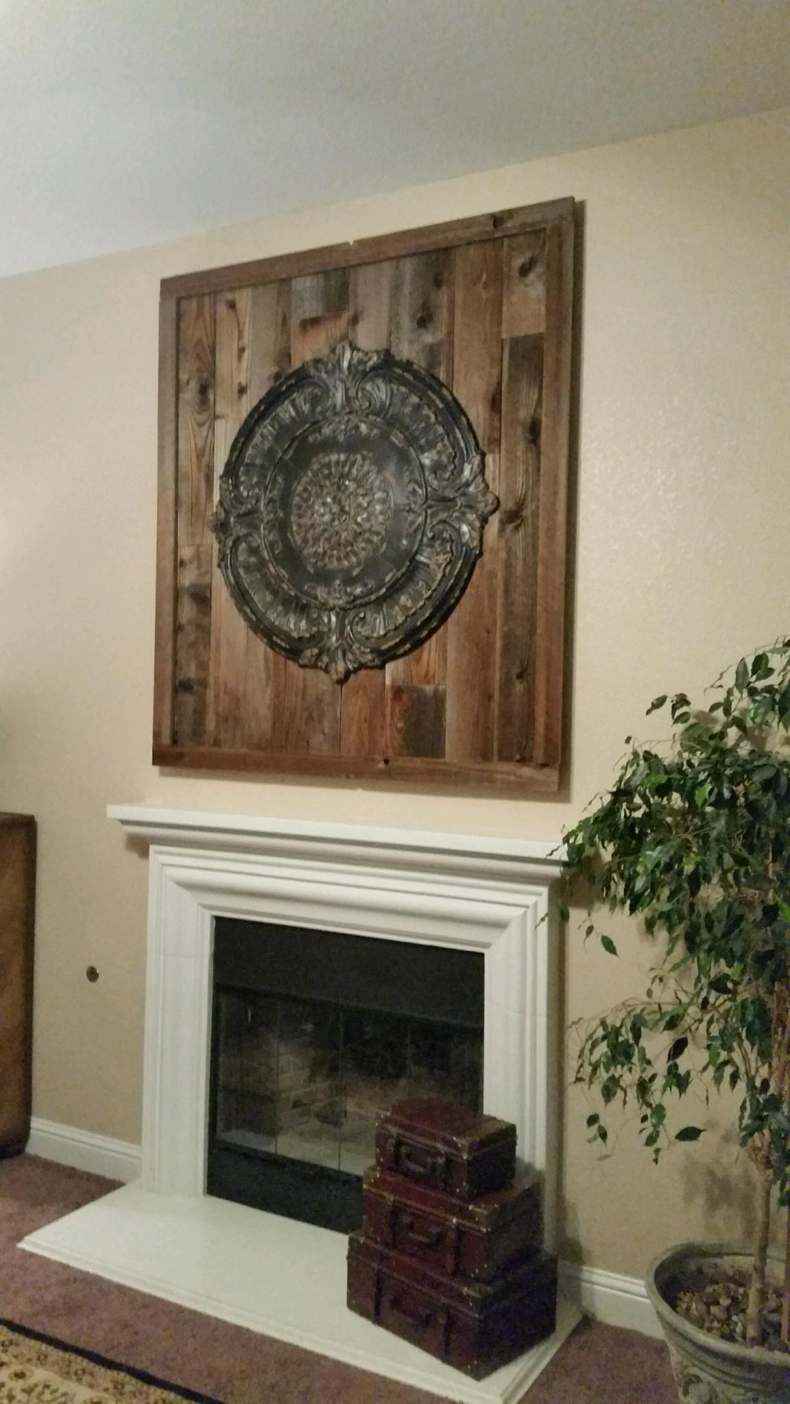 Dressing Up The Fireplace With Reclaimed Wood