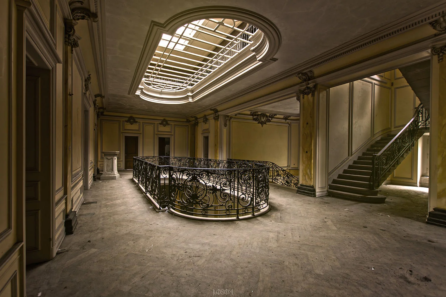 - Abandoned Castle - FR -