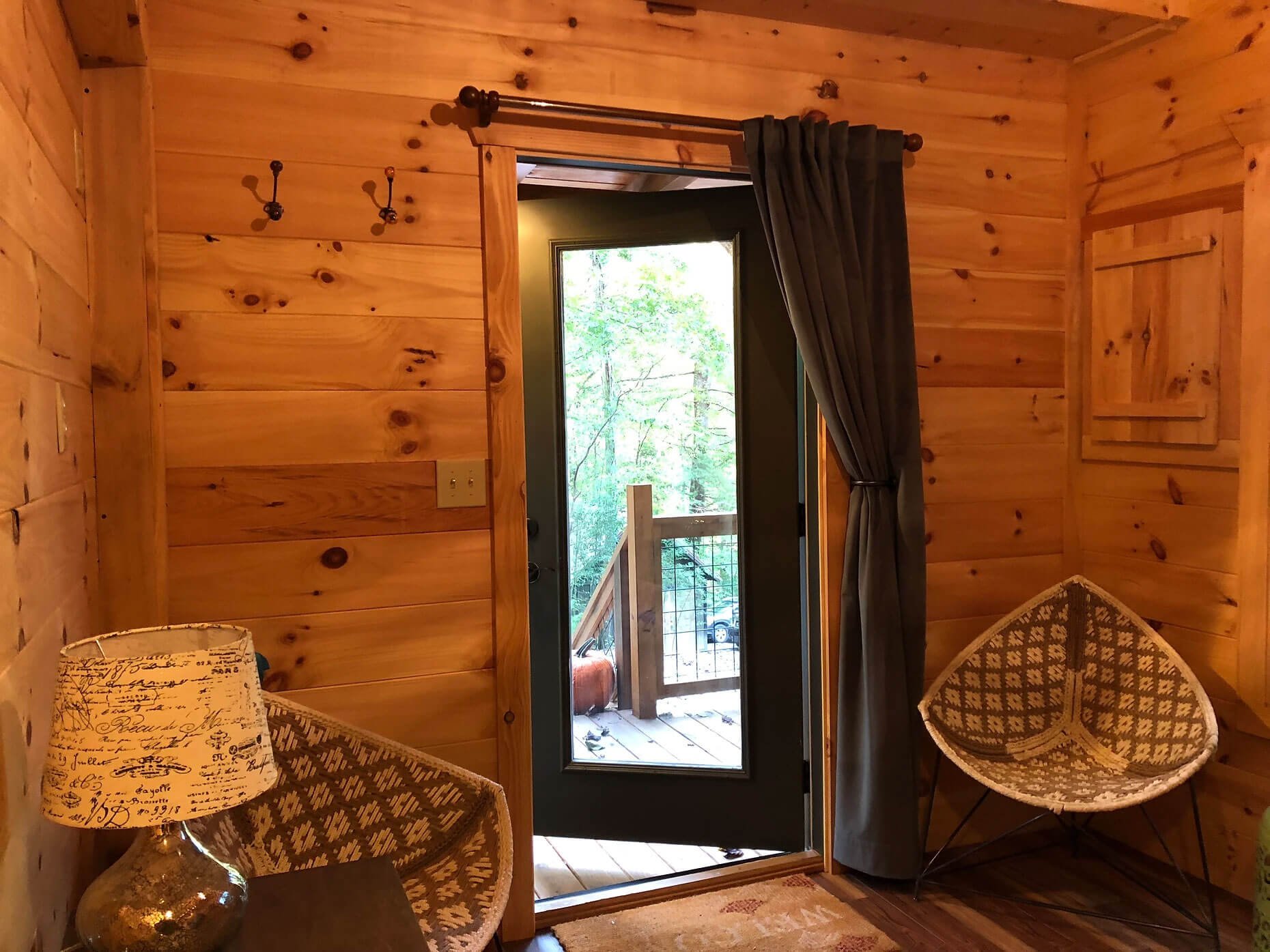 Bird’s Nest Cabins - Yoga Retreat North Carolina (Copy)