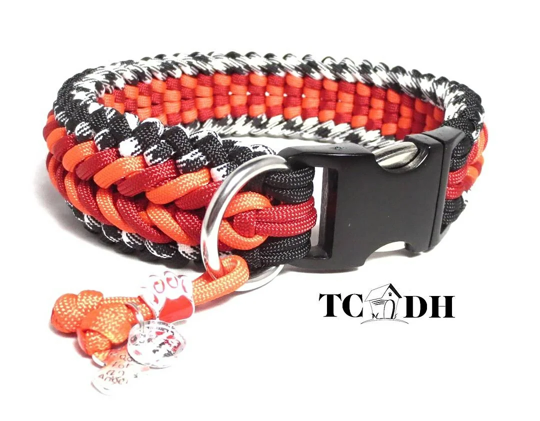 Paracord dog collar STRIKE