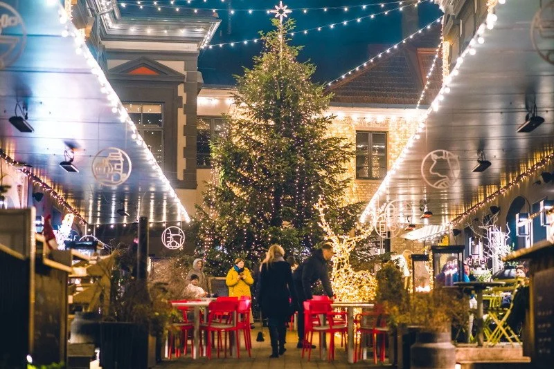 Vilnius Chrsitmas Senatoriu Pasazas.JPG