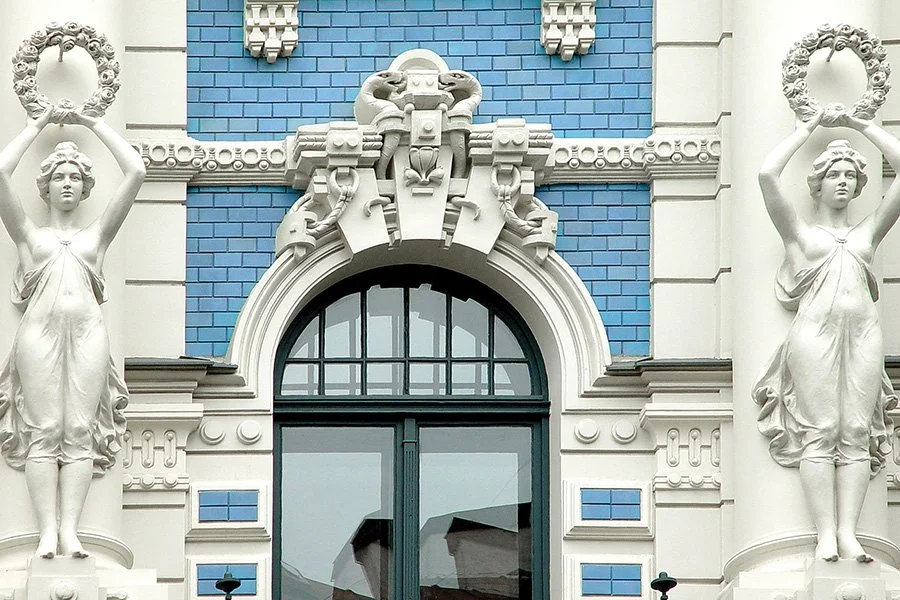 riga-art-nouveau-jugendtils-building-latvia.jpg