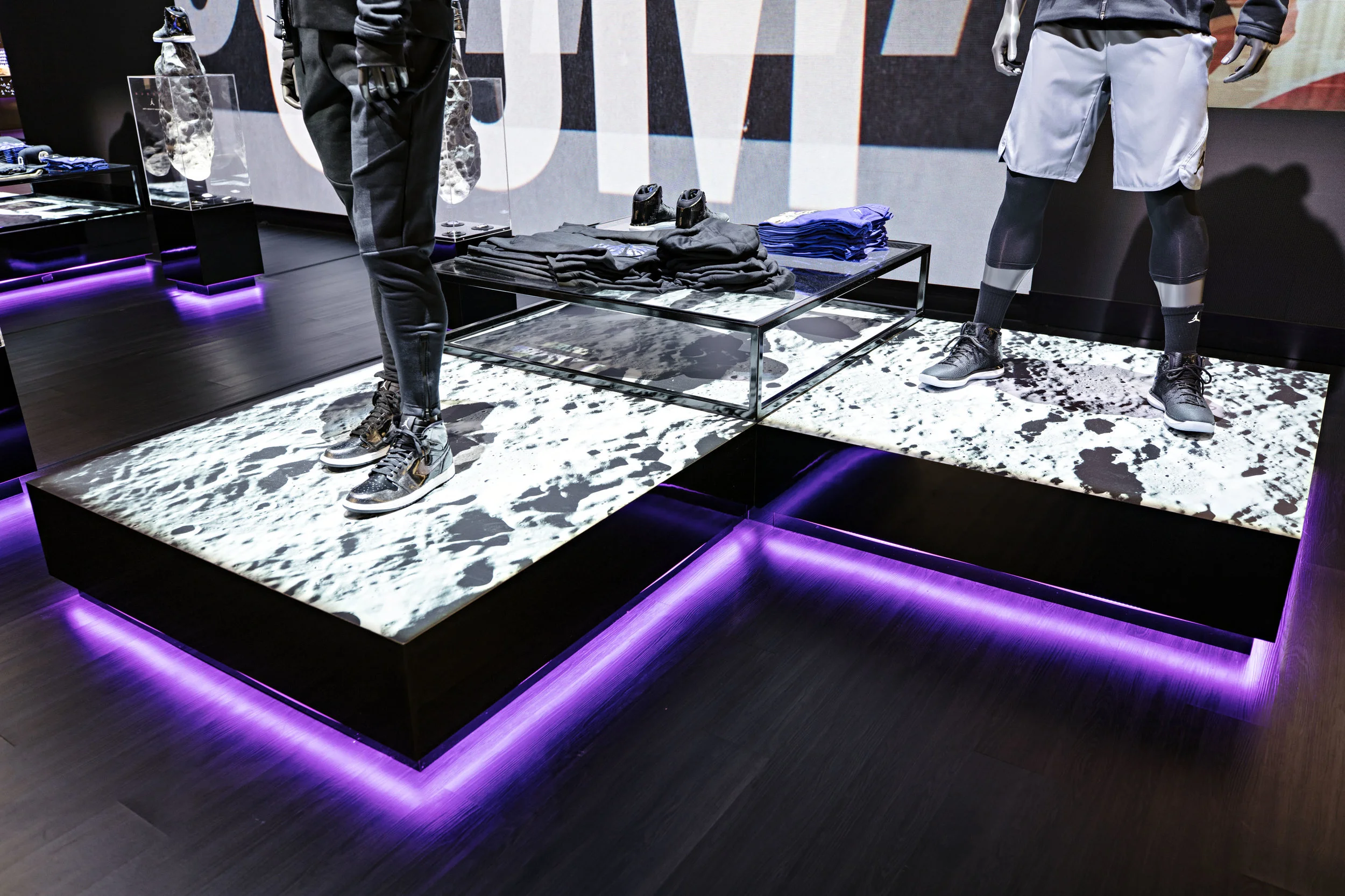 2016-12-05_Niketown_SpaceJam_0257.jpg