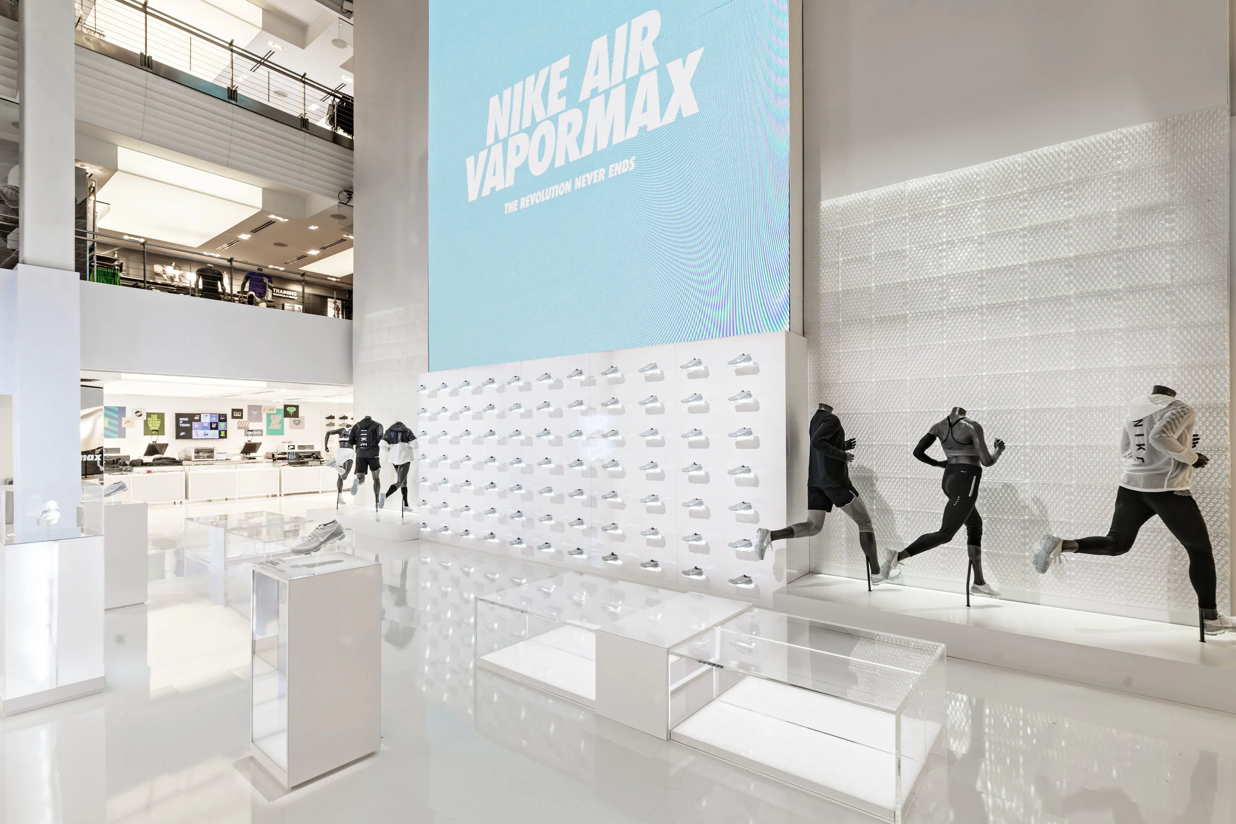 2017-03-26_Niketown_Vapormax_0090-HDR.jpg