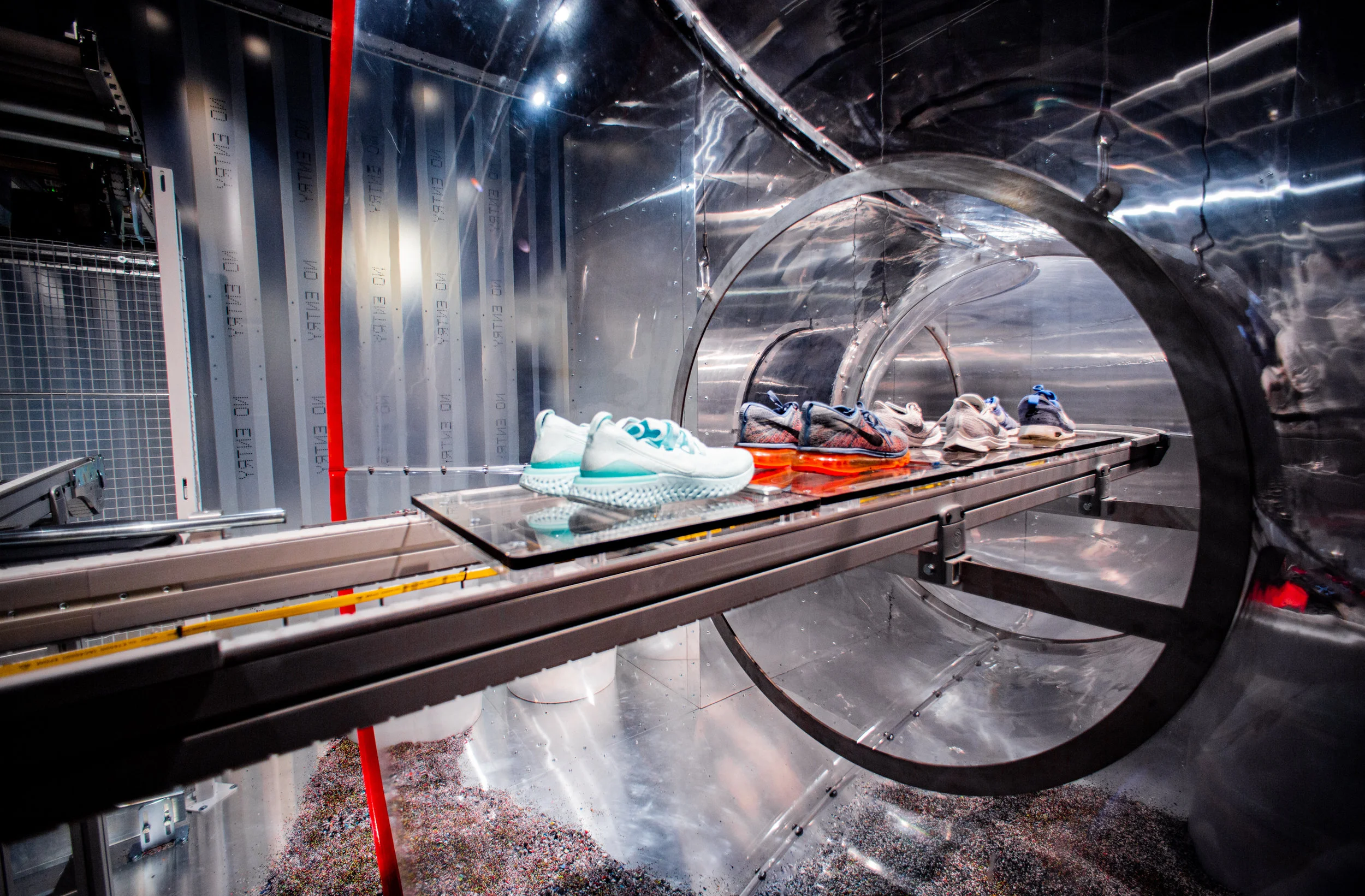 JFENSKE_10113_Satis_Nike_Relab__58A7327_low_01.jpg