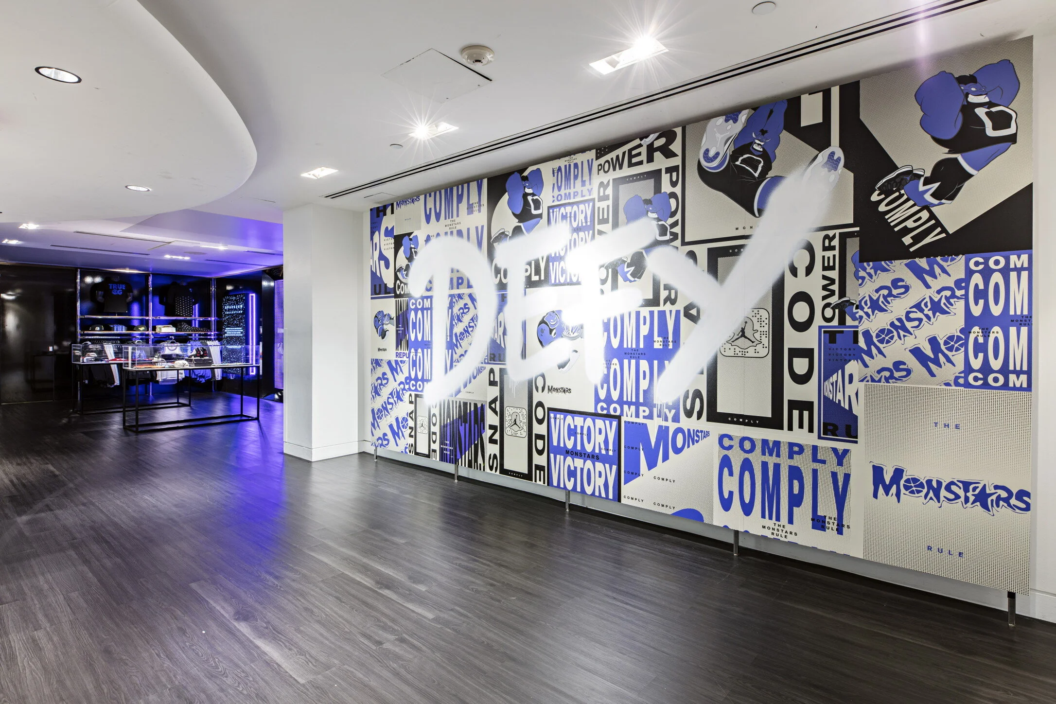 2016-12-05_Niketown_SpaceJam_0158.jpg