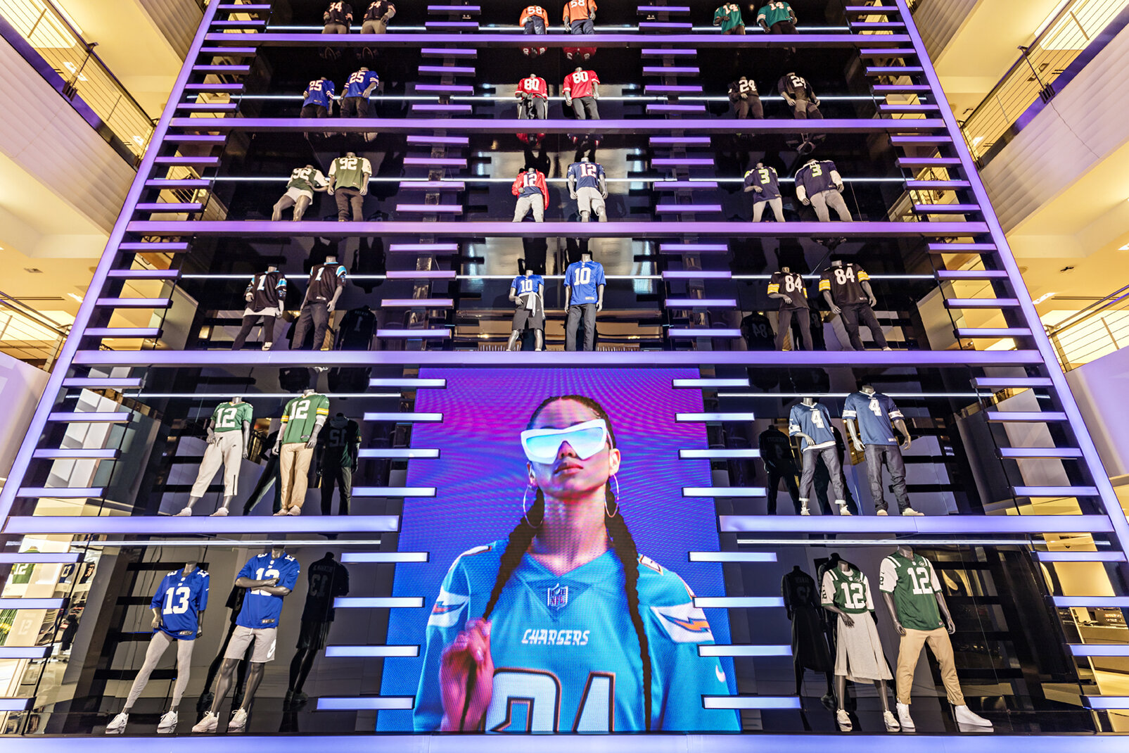 Niketown_OBJ_0053-sm.jpg