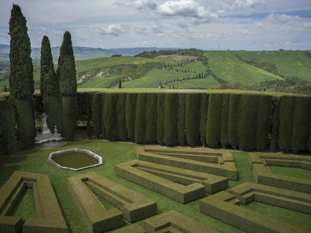 La Foce's Serpentine Borrowed Landscape.jpg
