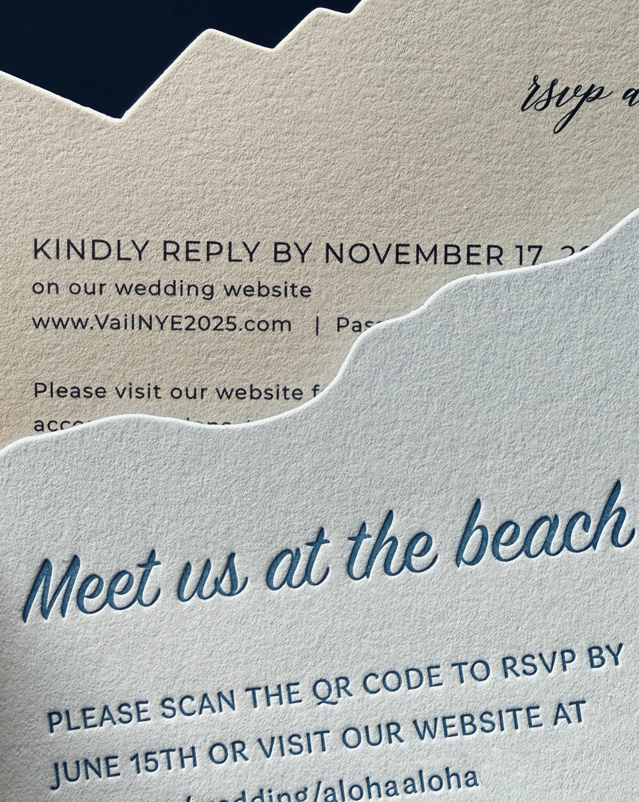 Shows the difference between letterpress (which has a tactile impression in the paper) and digital (which is flat on the page)