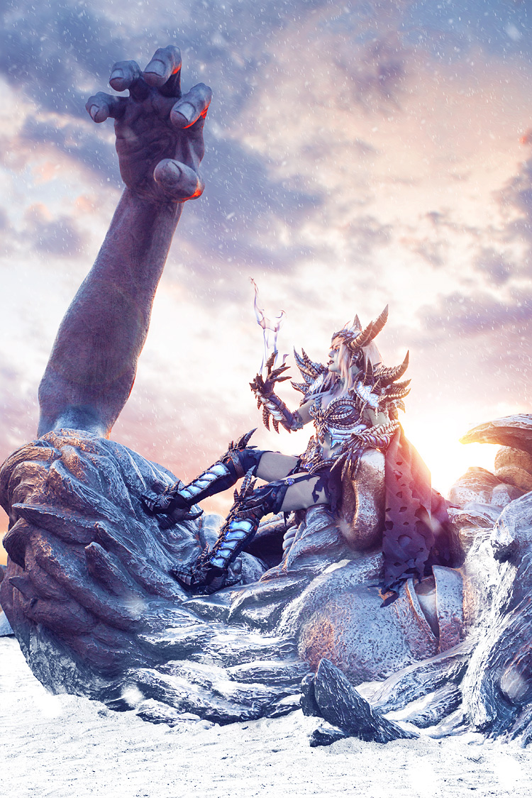 Jessica Nigri is Sindragosa of World of Warcraft designed by Zach Fischer