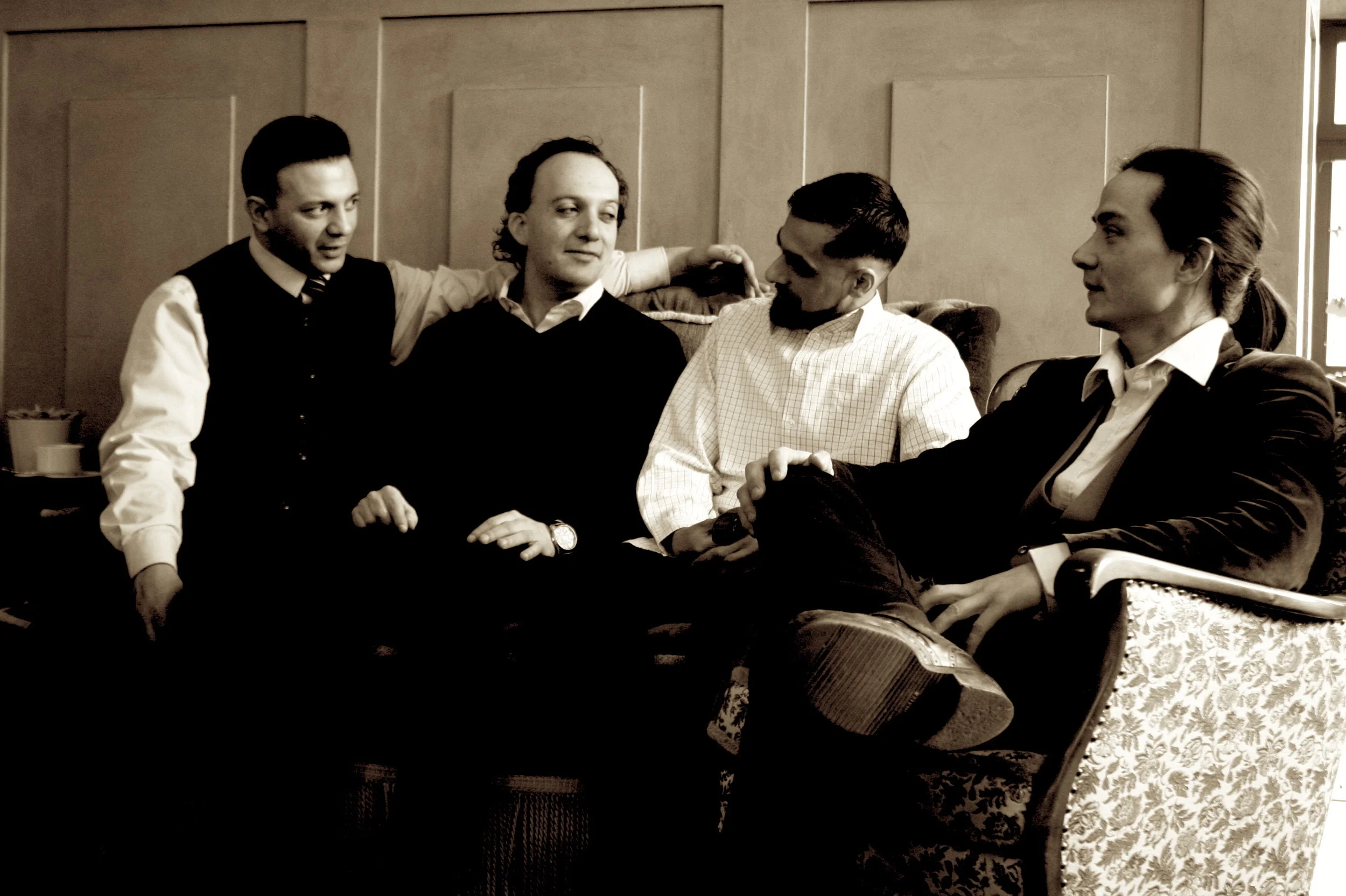 Radio Django black and white 2.jpg