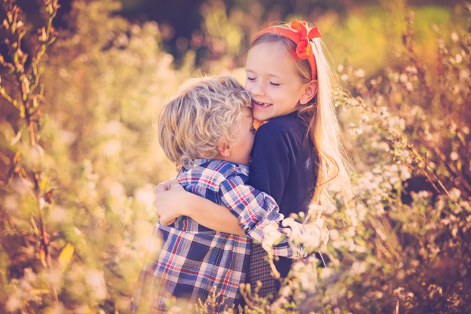 Sibling Love | Aliza Schlabach Photography is based in Ardmore, Pennsylvania | Main Line | Philadelphia | Child Photographer