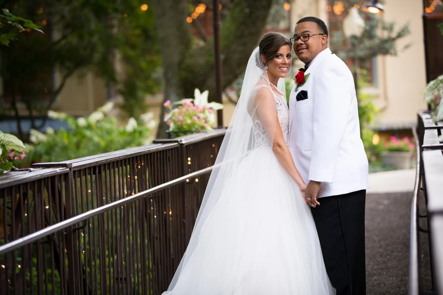 Photo of bride and groom on the bridge at The Pomme in Radnor