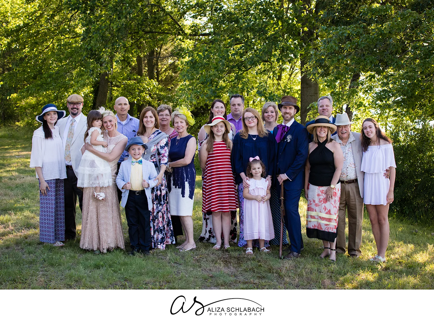 Large group family photo after the wedding