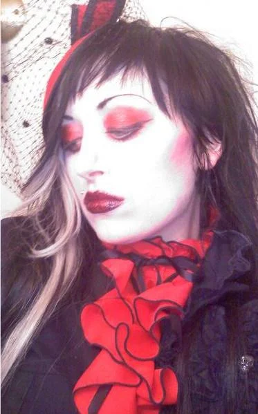 Cemetery Confessions 011 - Fashion