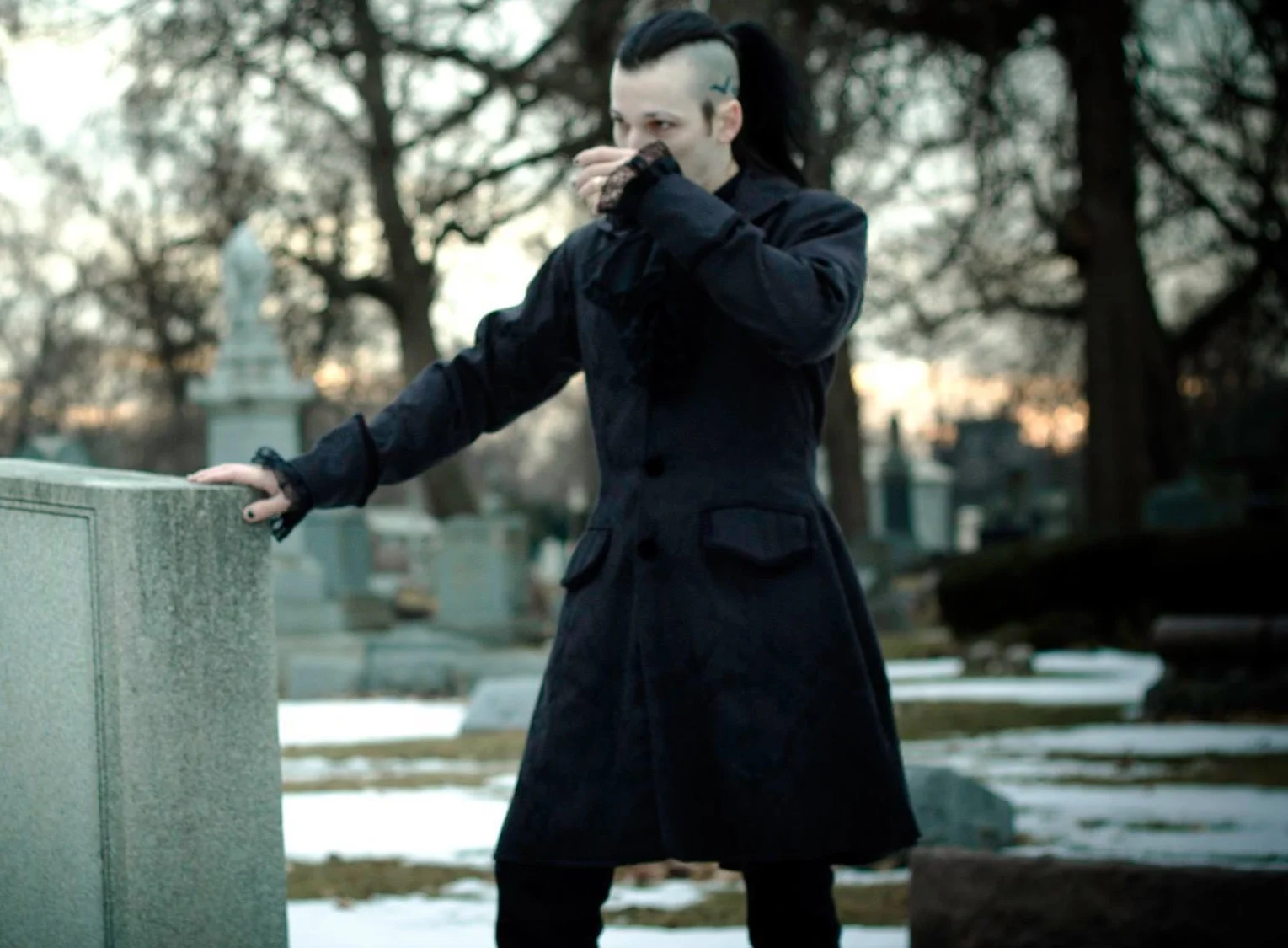 Goths Committing Suicide by the Hundreds: Self-Harm Roundup