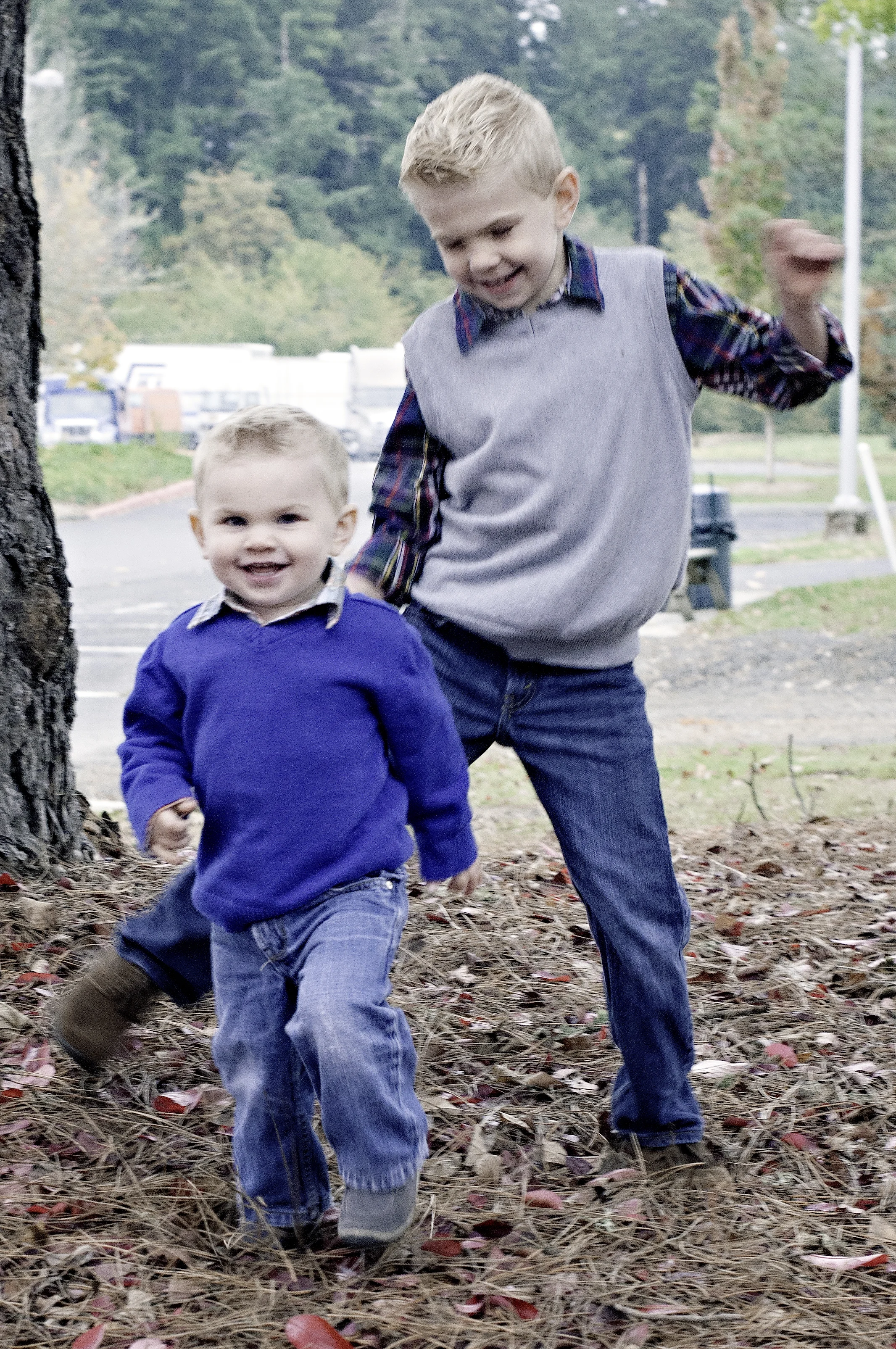 Anderson Family-chasing hudson.jpg