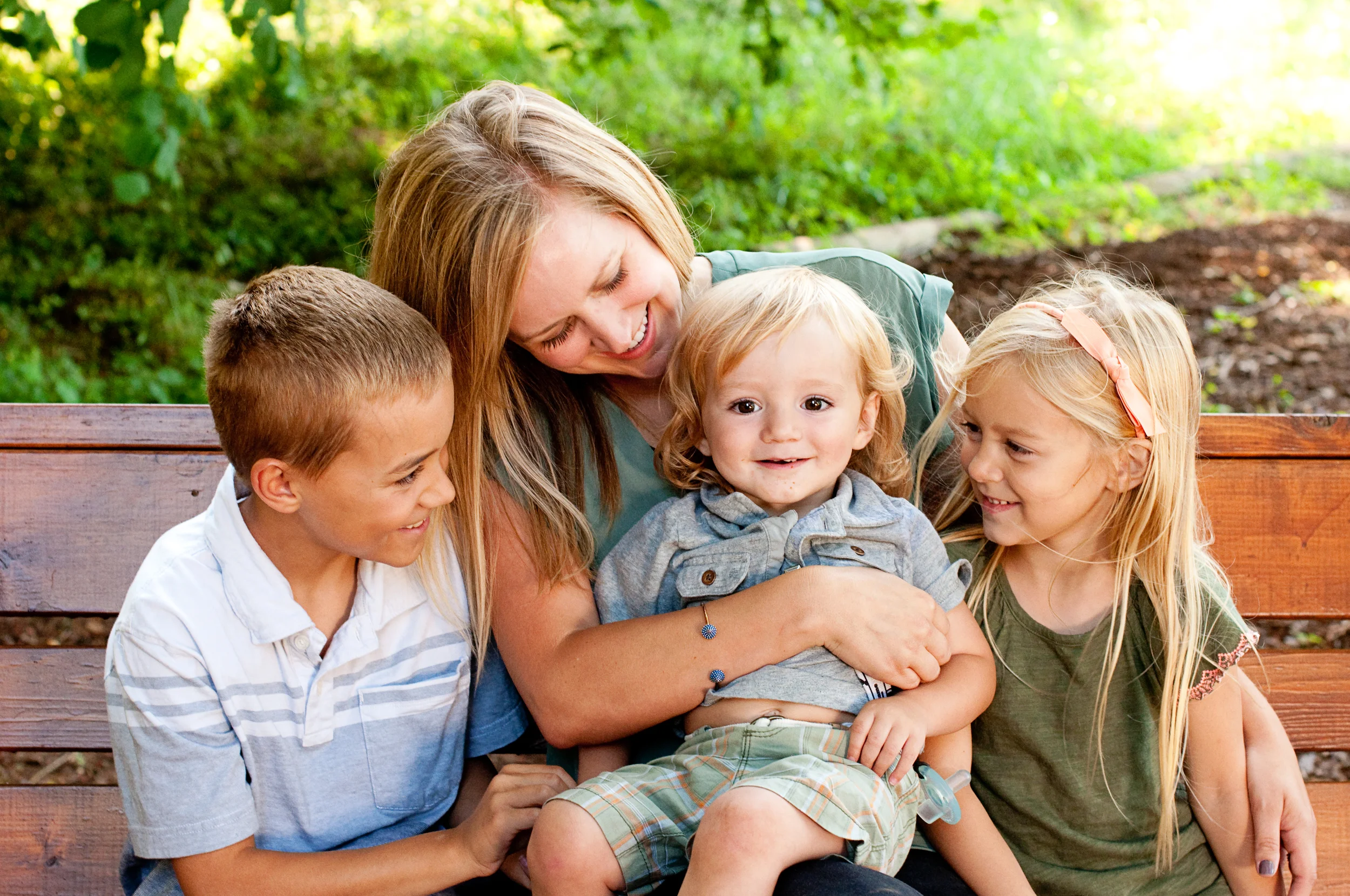 Lowe - Kendra and Kids.jpg