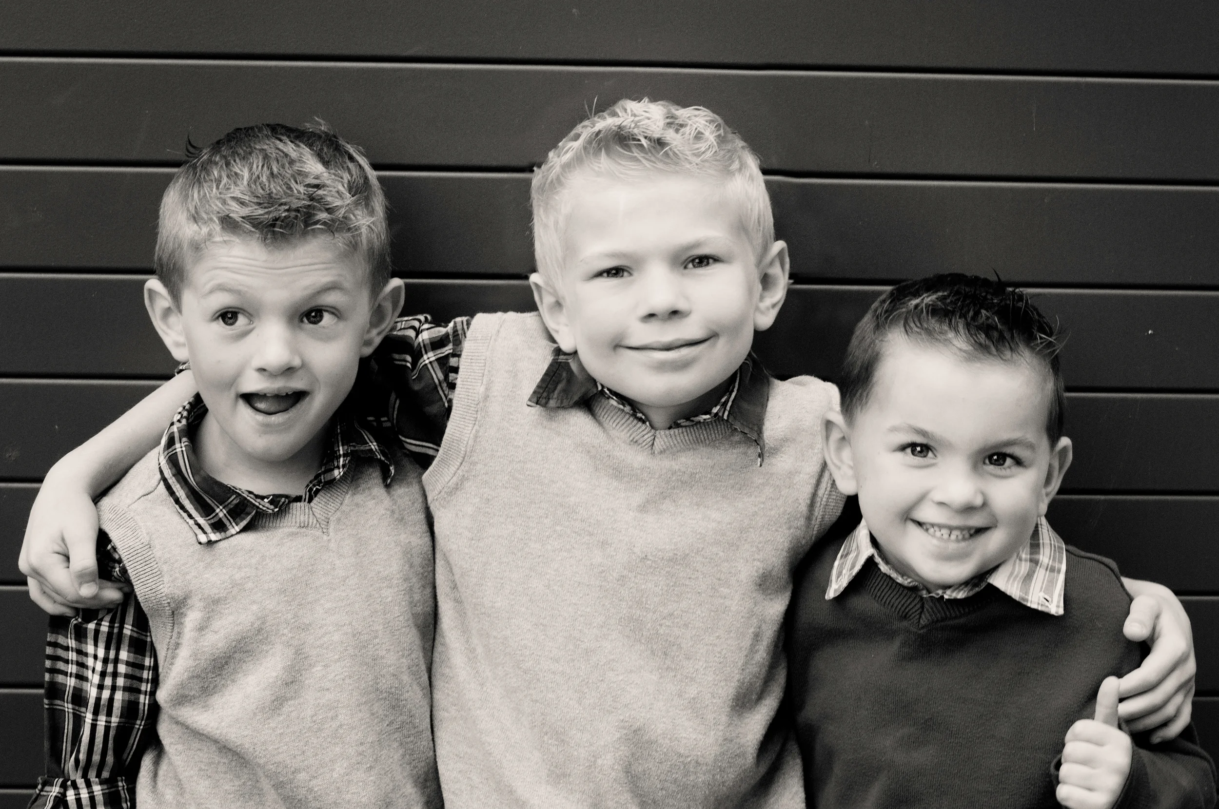 Anderson Family-three boys platinum.jpg